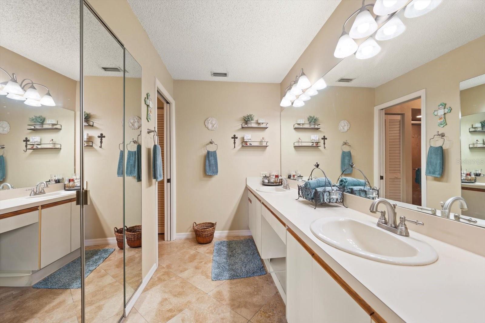 1801 Lake Unit 10d, Palm Harbor, FL 34685
