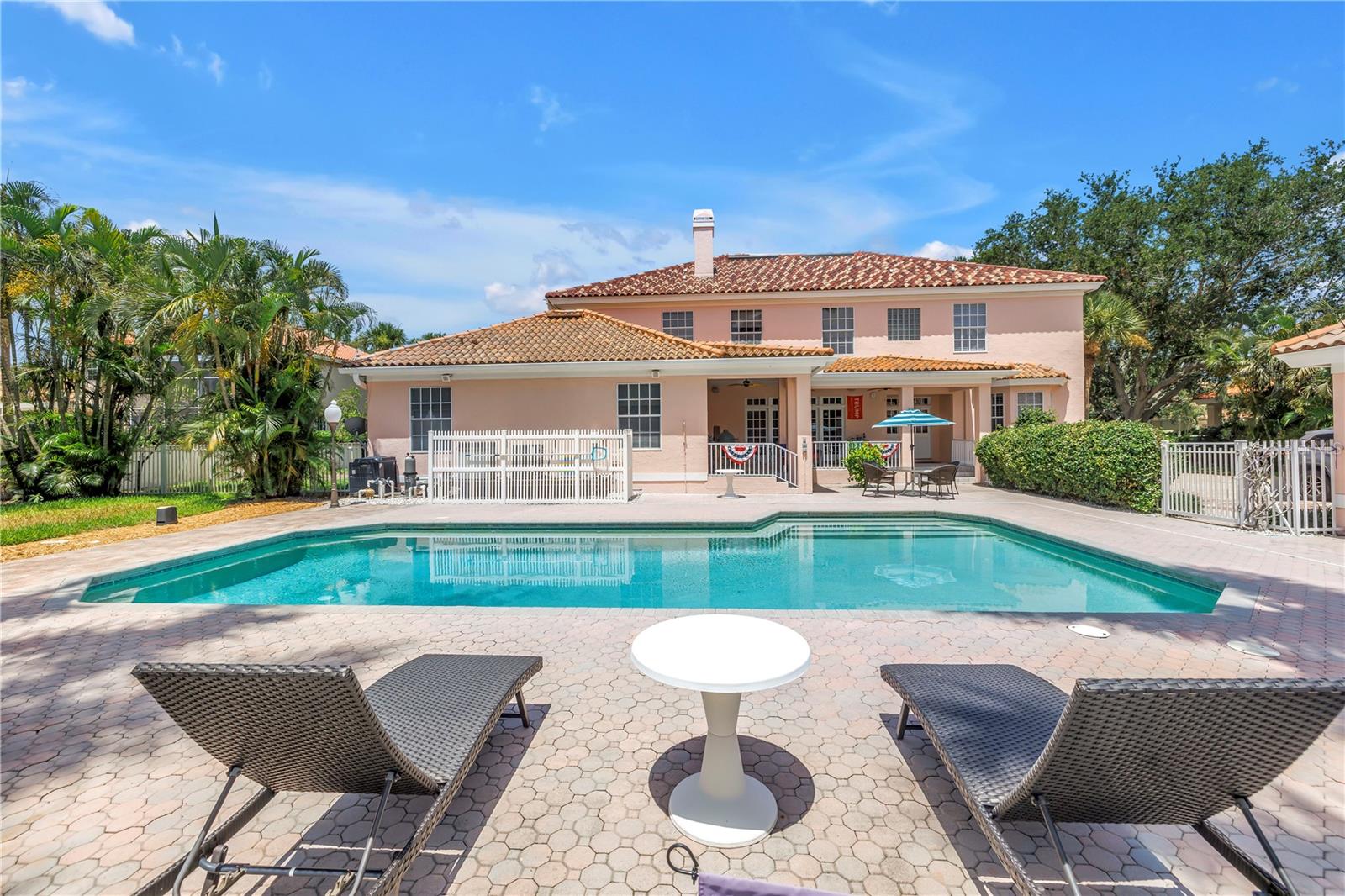 4930 Sandpiper, St Petersburg, FL 33711