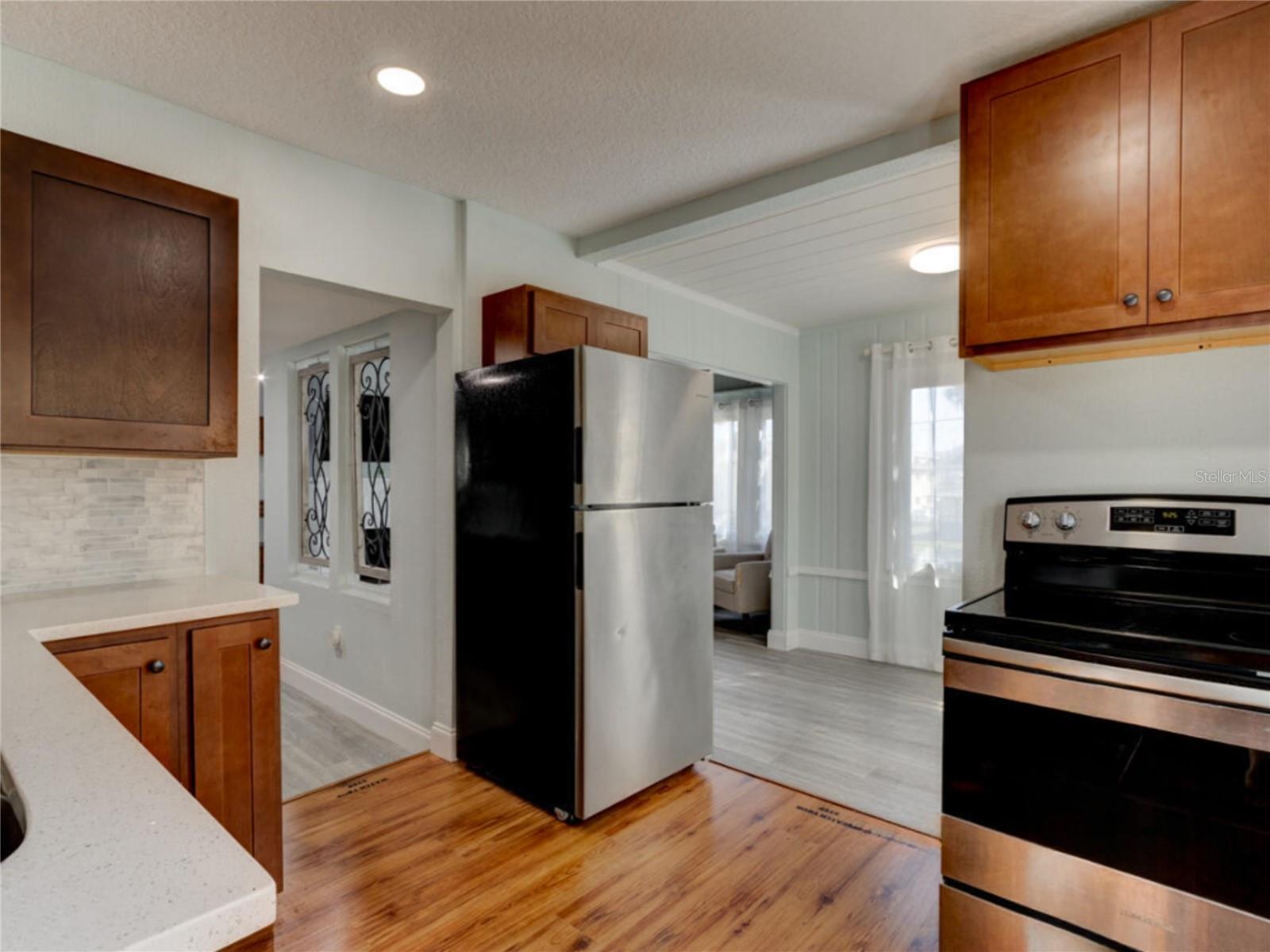 425 Oleander, Daytona Beach, FL 32118