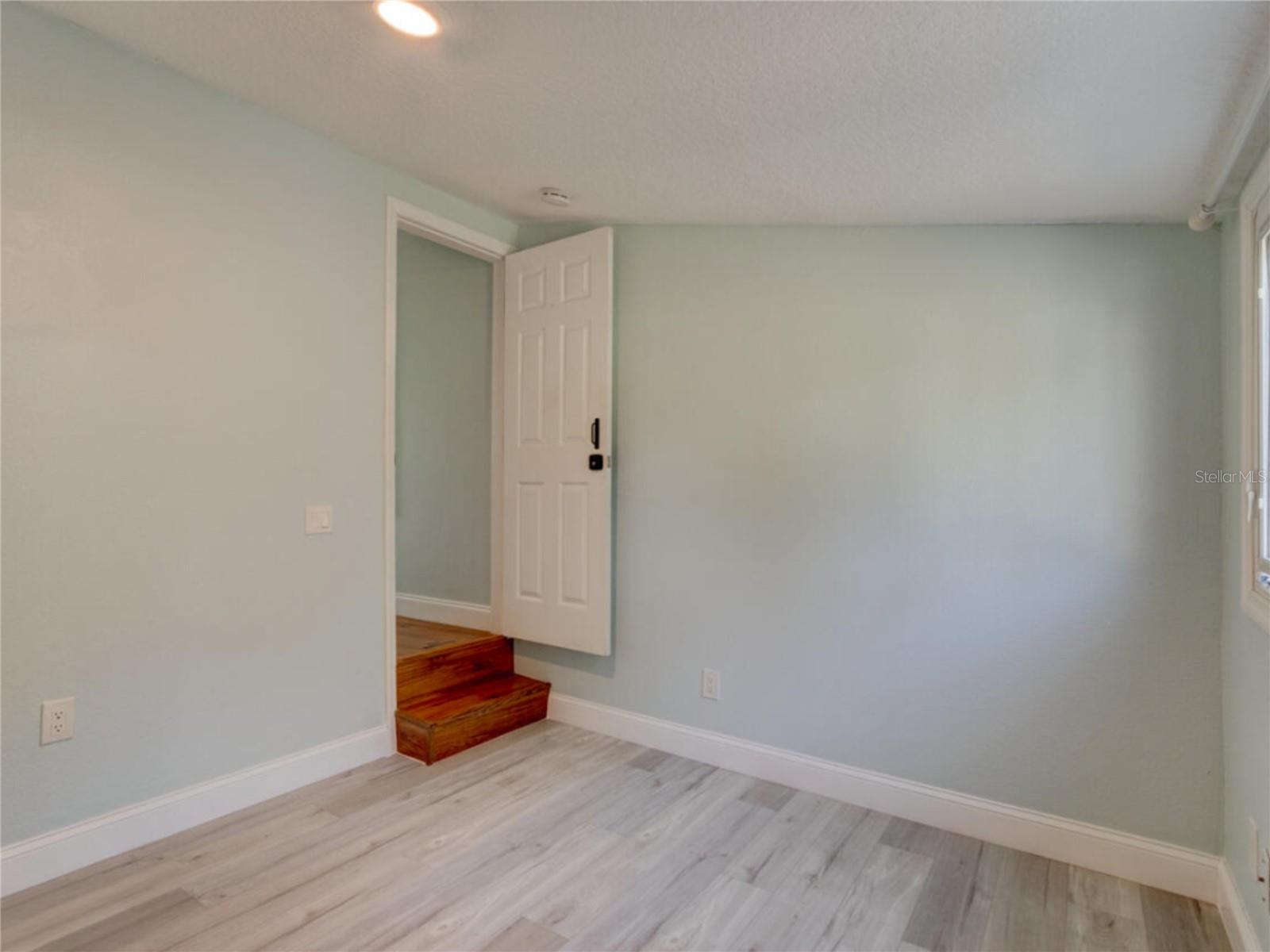 425 Oleander, Daytona Beach, FL 32118