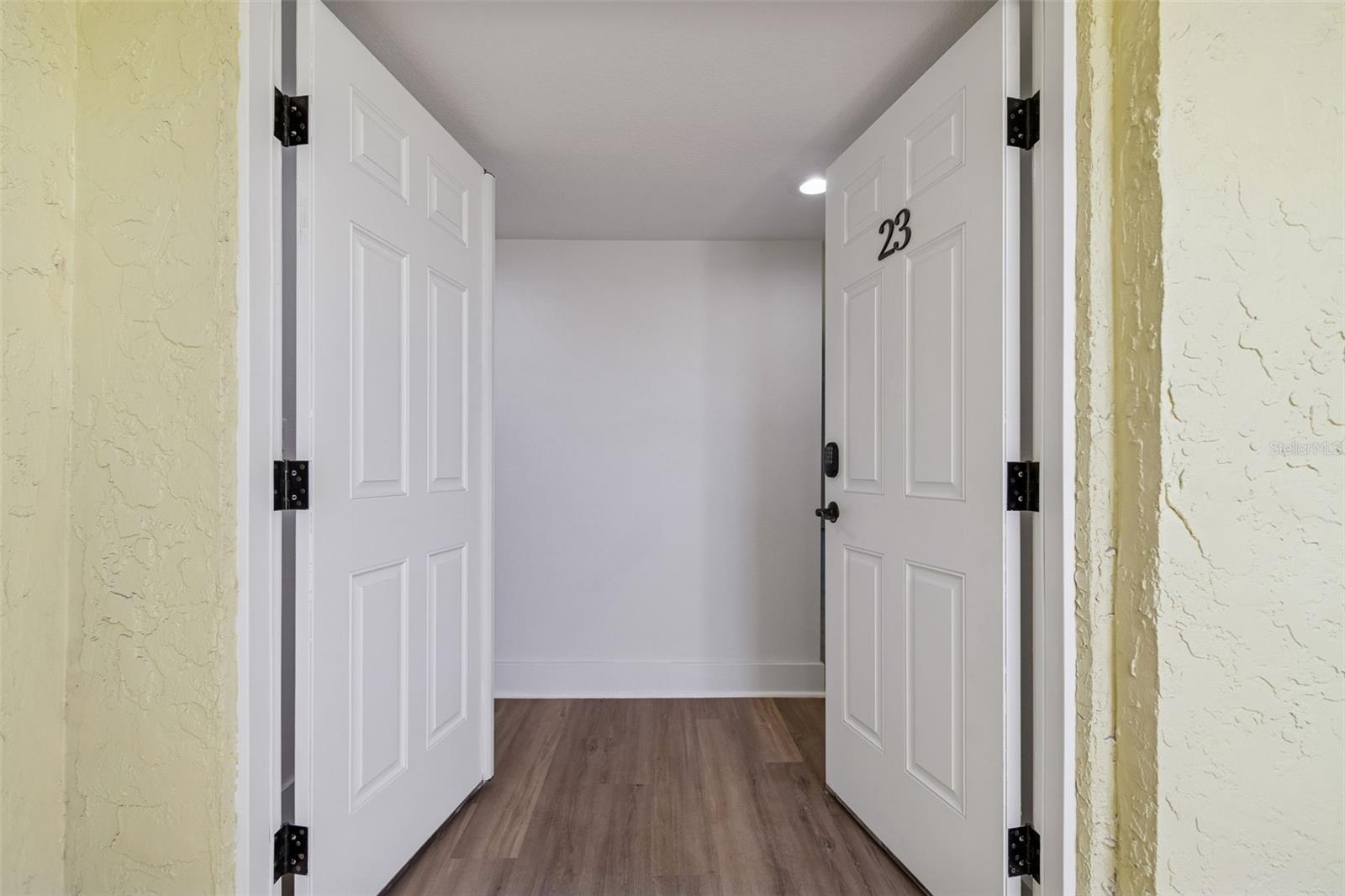 1 Windrush Unit 23, Indian Rocks Beach, FL 33785