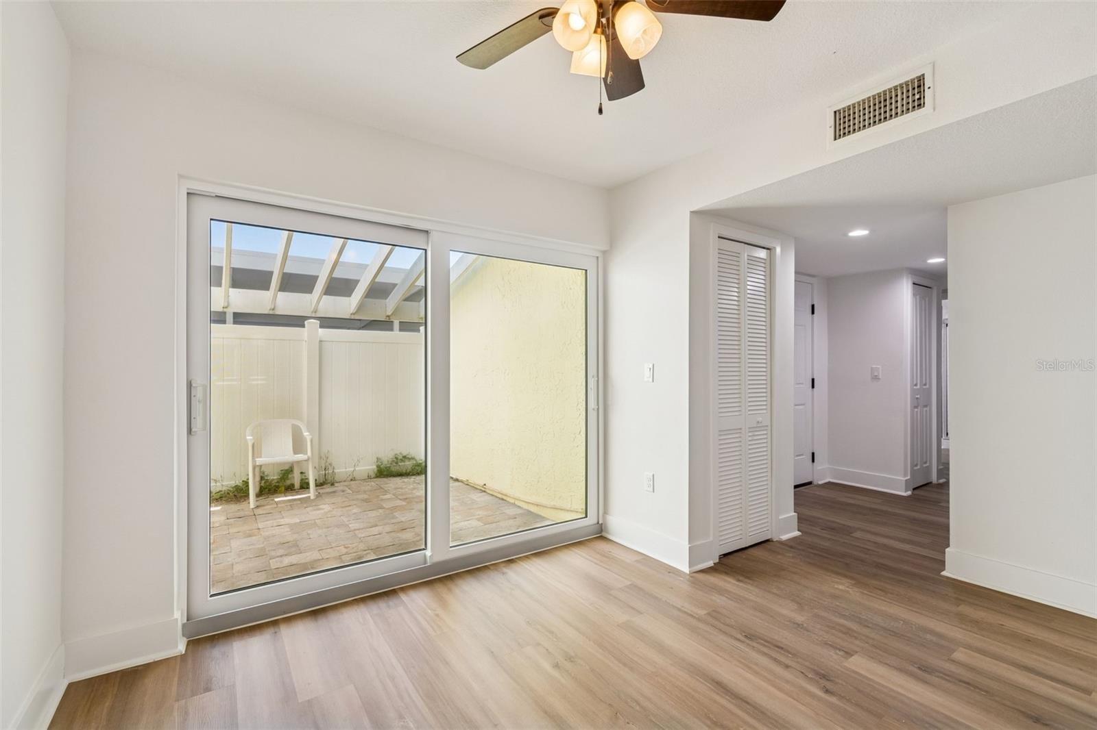 1 Windrush Unit 23, Indian Rocks Beach, FL 33785