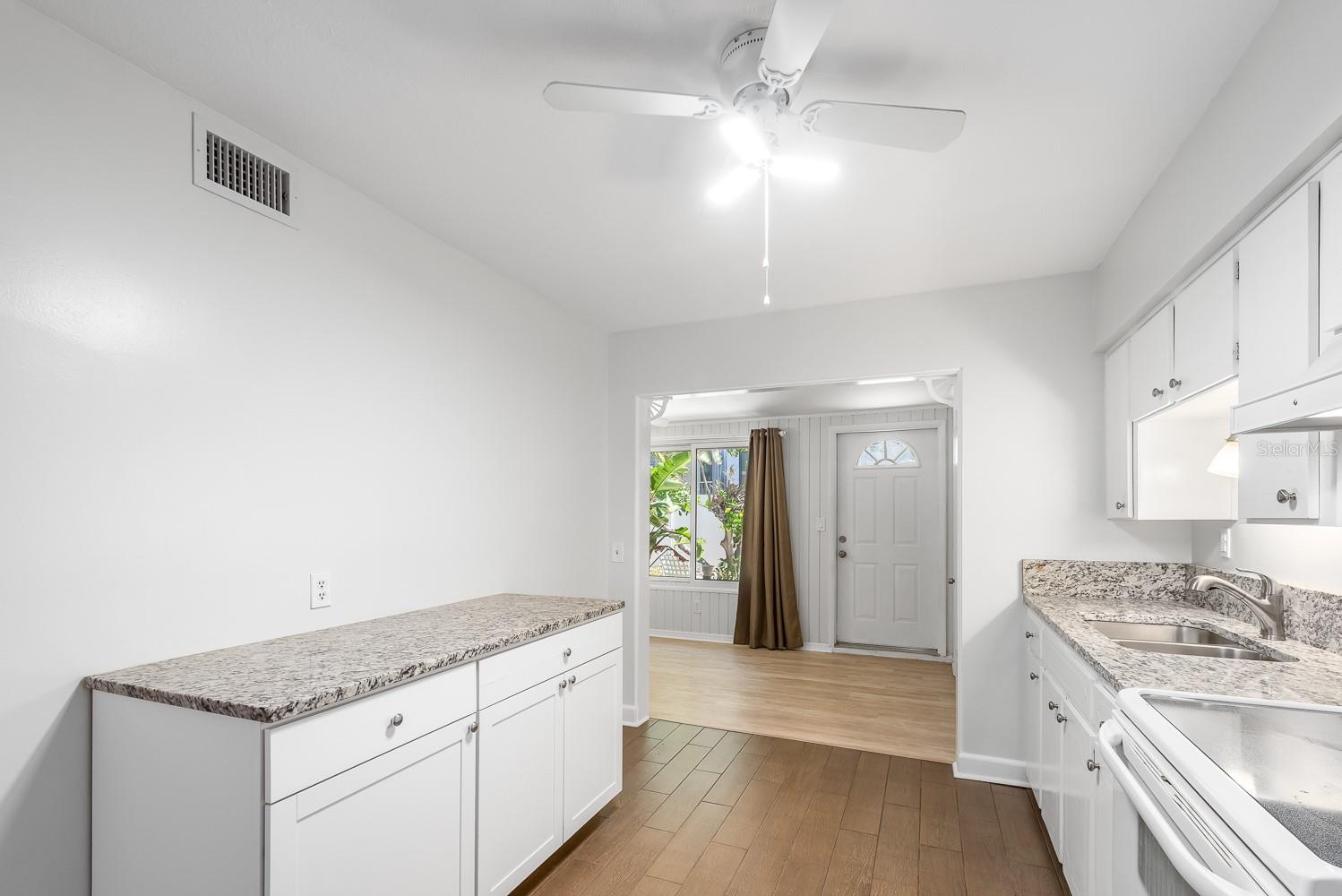 3775 59th Unit 2, St Petersburg, FL 33710