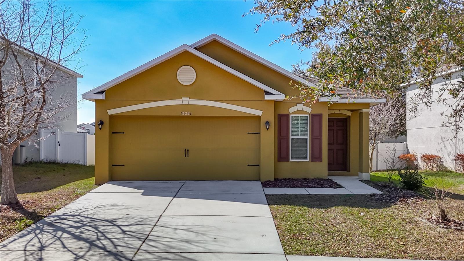 13221 Waterford Castle, Dade City, FL 33525