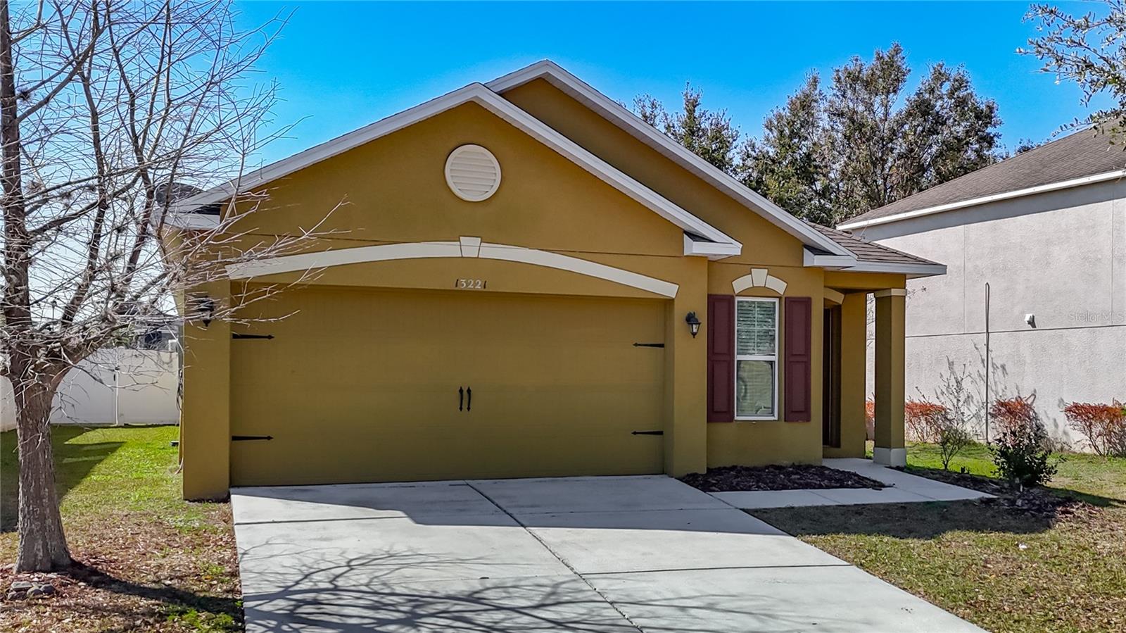13221 Waterford Castle, Dade City, FL 33525