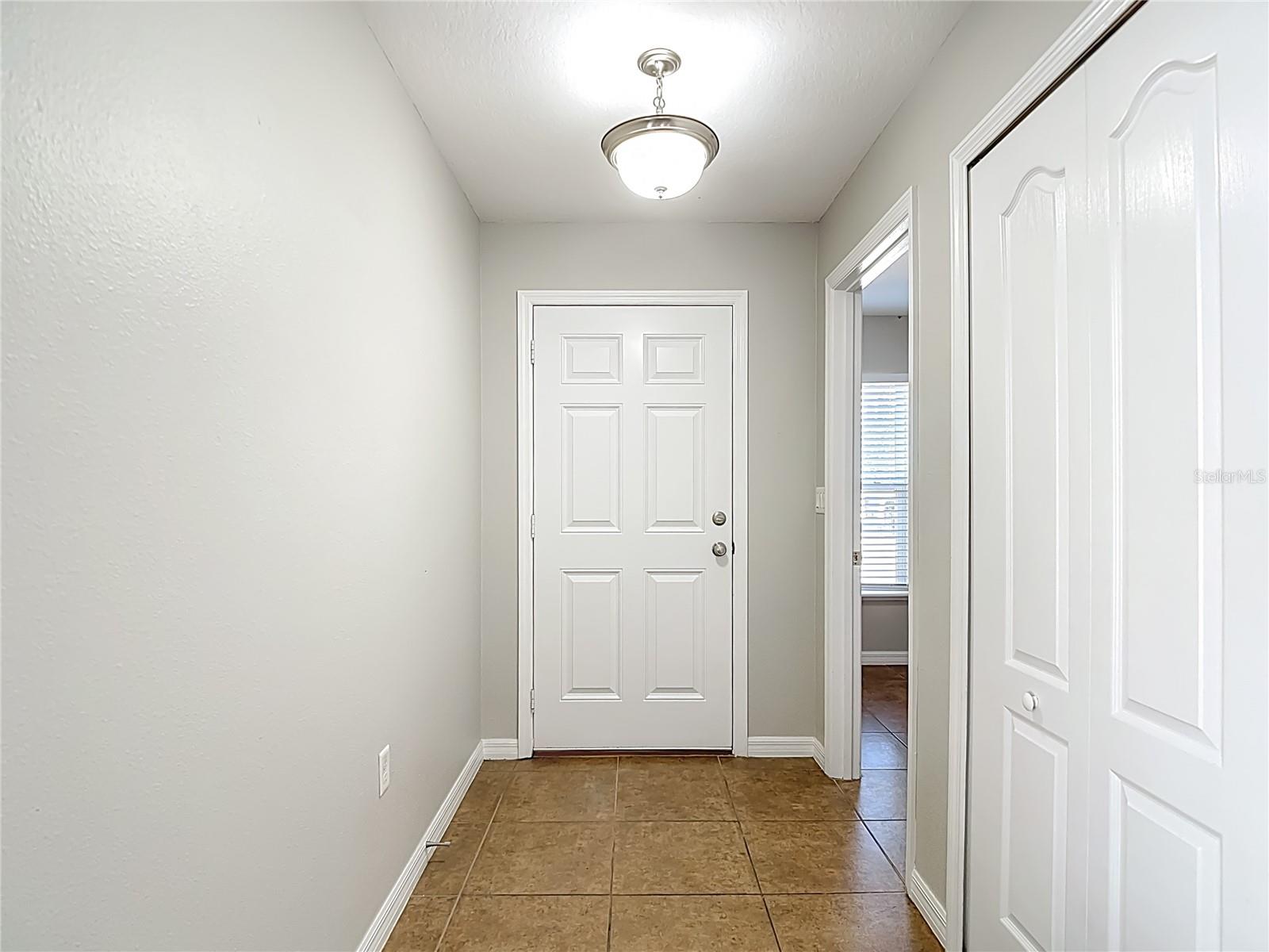 13221 Waterford Castle, Dade City, FL 33525