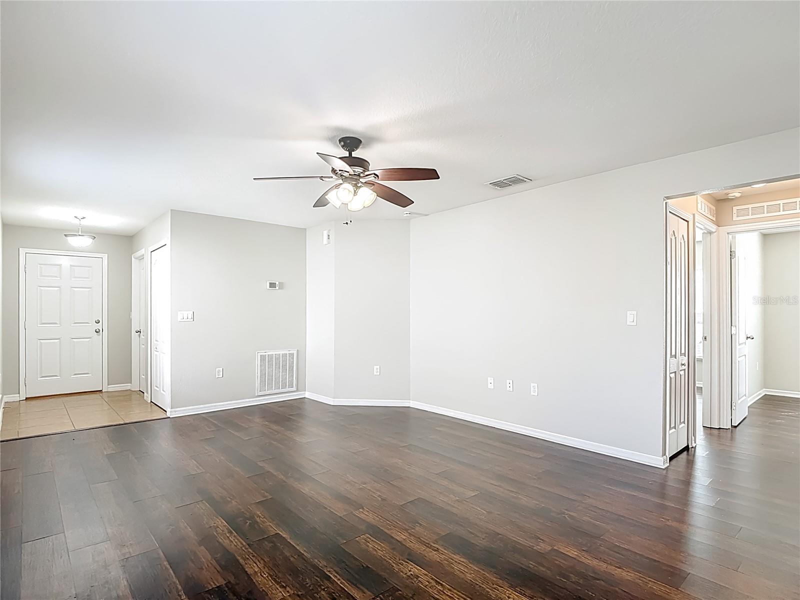13221 Waterford Castle, Dade City, FL 33525