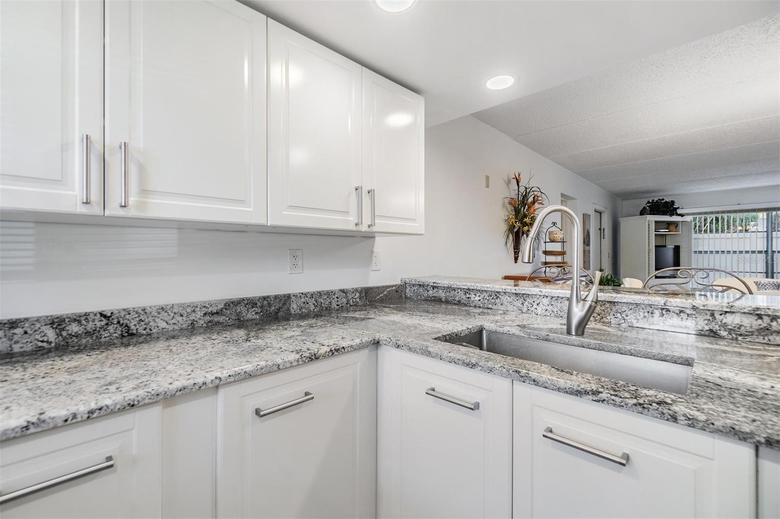 12760 Indian Rocks Unit 104, Largo, FL 33774