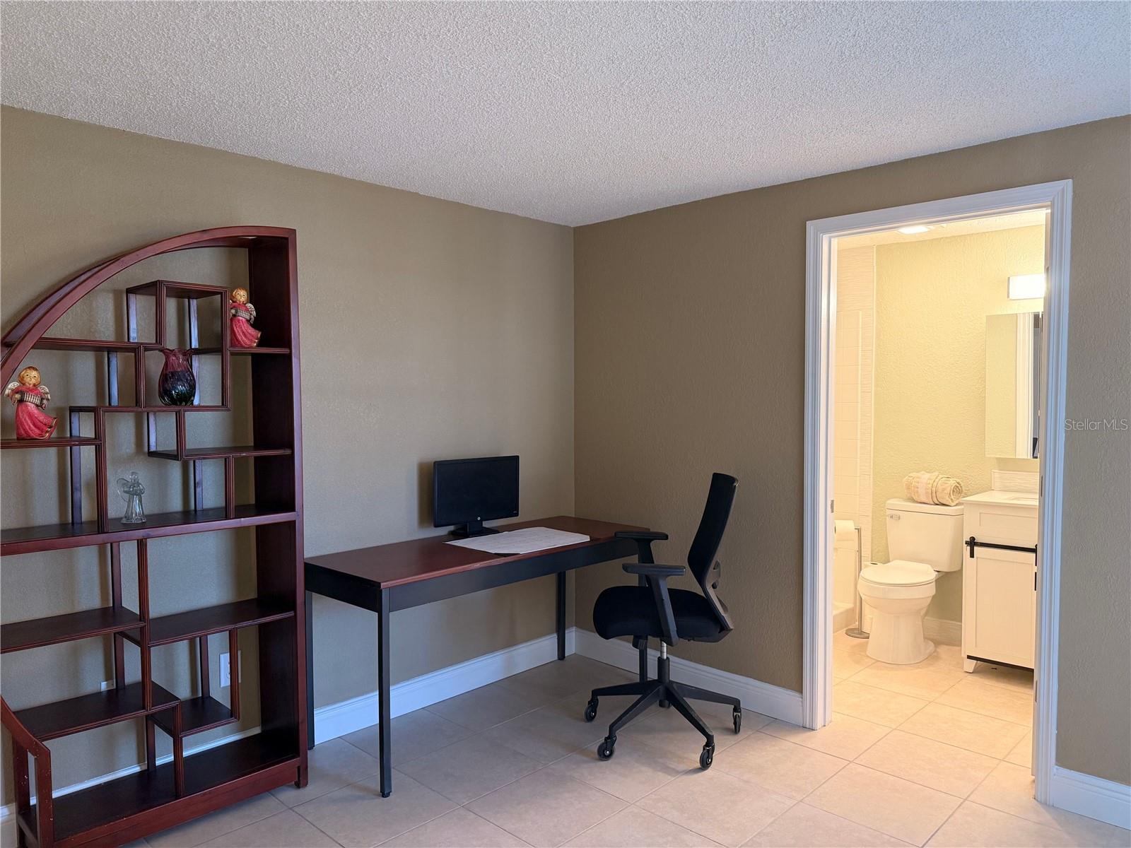 1605 Club Unit 1605, Lakeshore, FL 33854