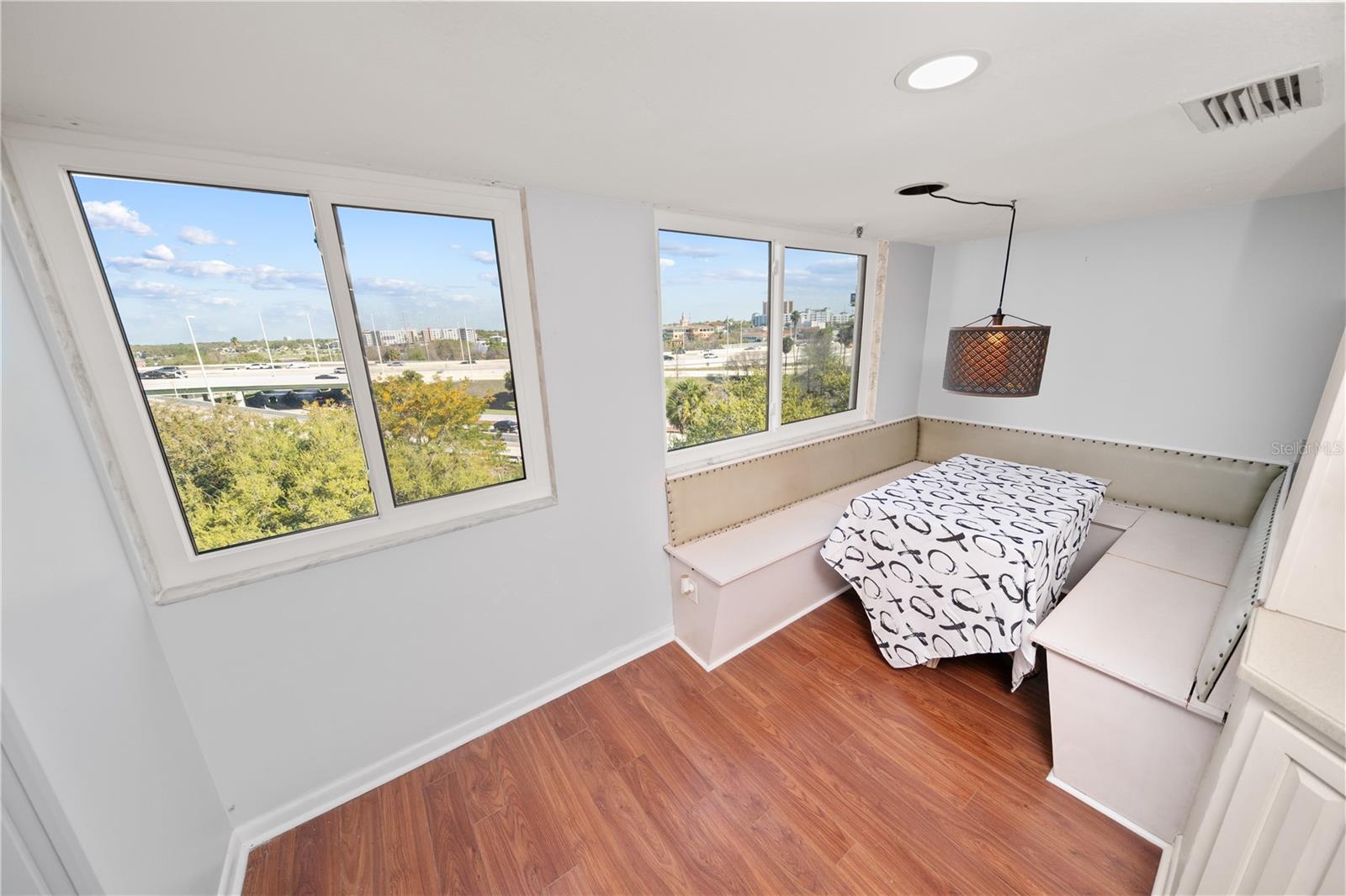 201 Laurel Unit 701, Tampa, FL 33602