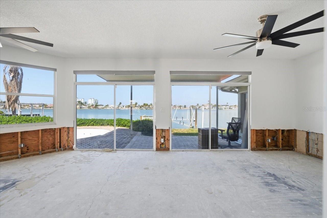 411 55th, St Pete Beach, FL 33706