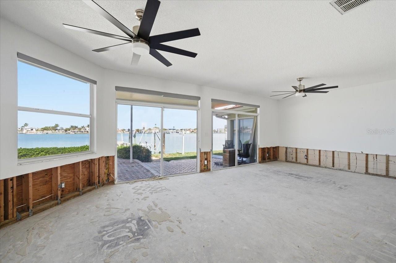 411 55th, St Pete Beach, FL 33706