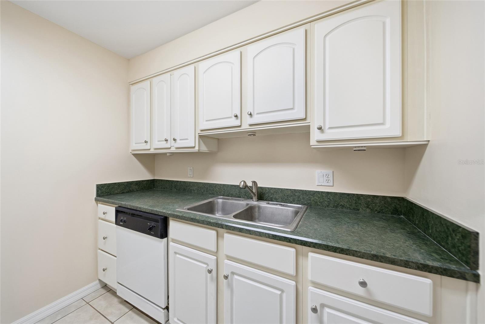 4335 Aegean Unit 144a, Tampa, FL 33611