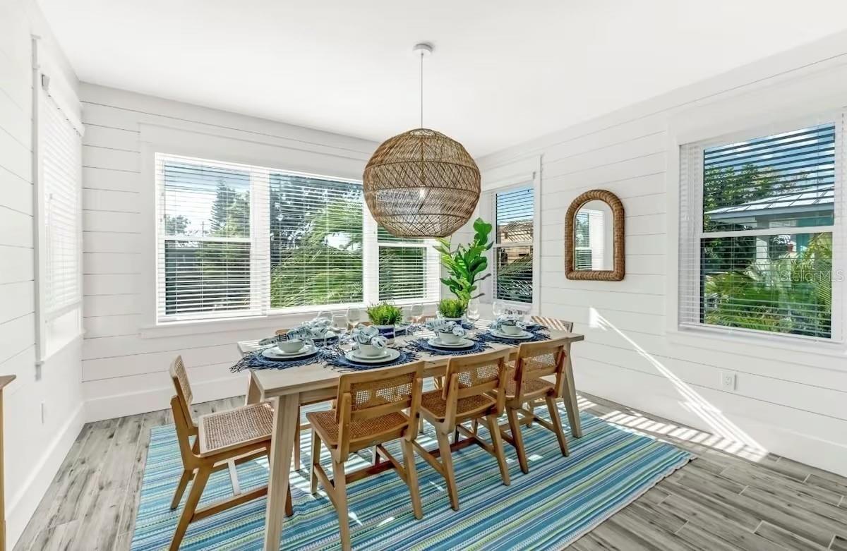 2403 Avenue C, Bradenton Beach, FL 34217