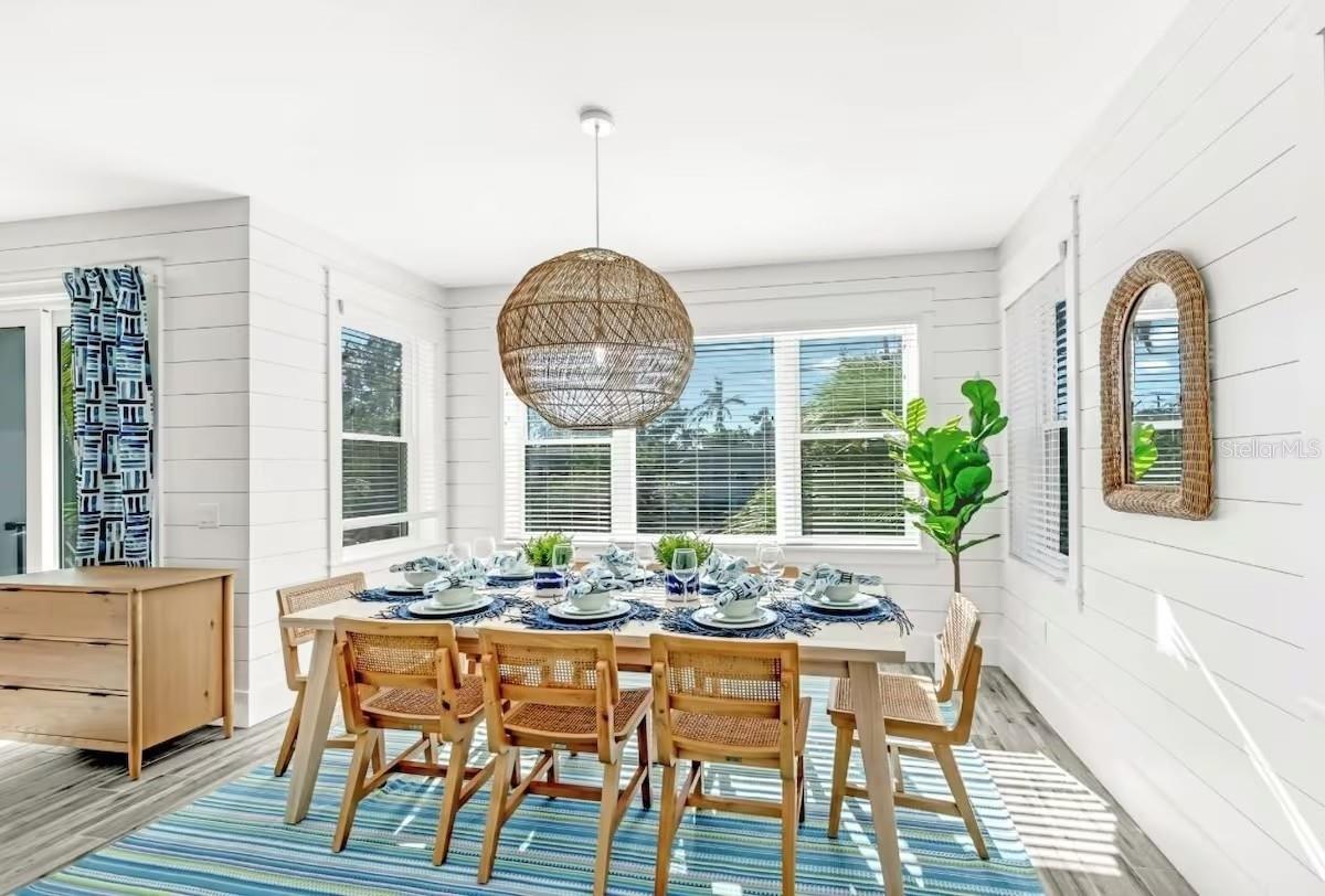 2403 Avenue C, Bradenton Beach, FL 34217