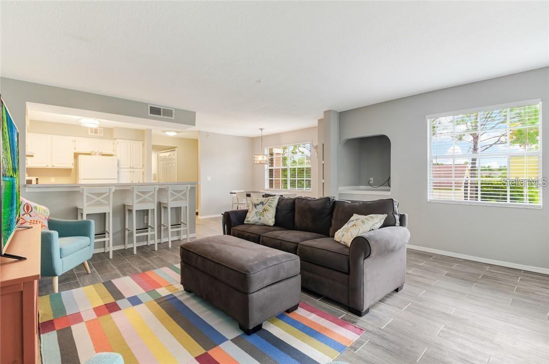 13953 Fairway Island Unit 621, Orlando, FL 32837