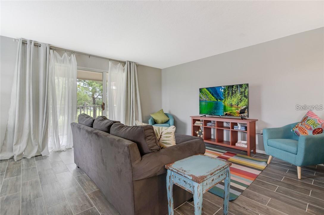 13953 Fairway Island Unit 621, Orlando, FL 32837