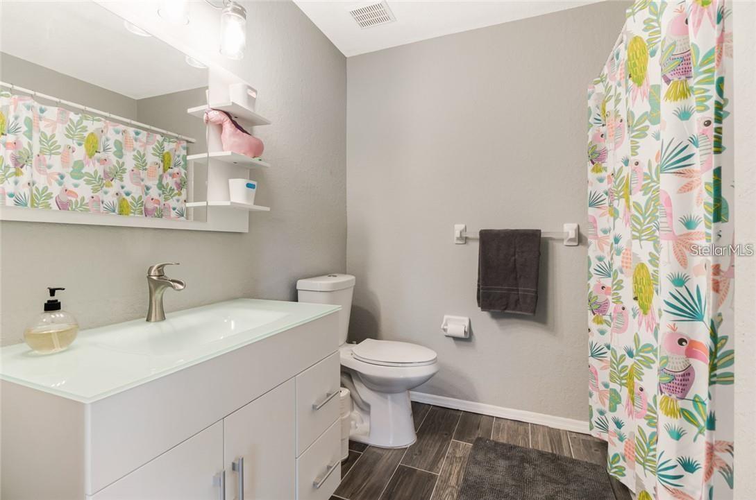 13953 Fairway Island Unit 621, Orlando, FL 32837