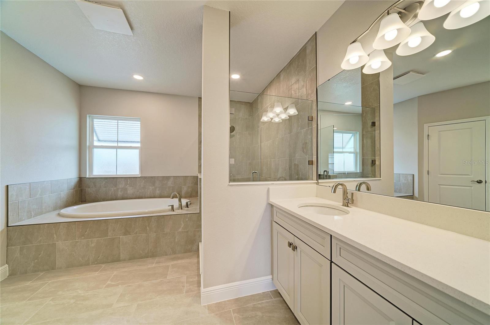 10245 Cross River, Parrish, FL 34219
