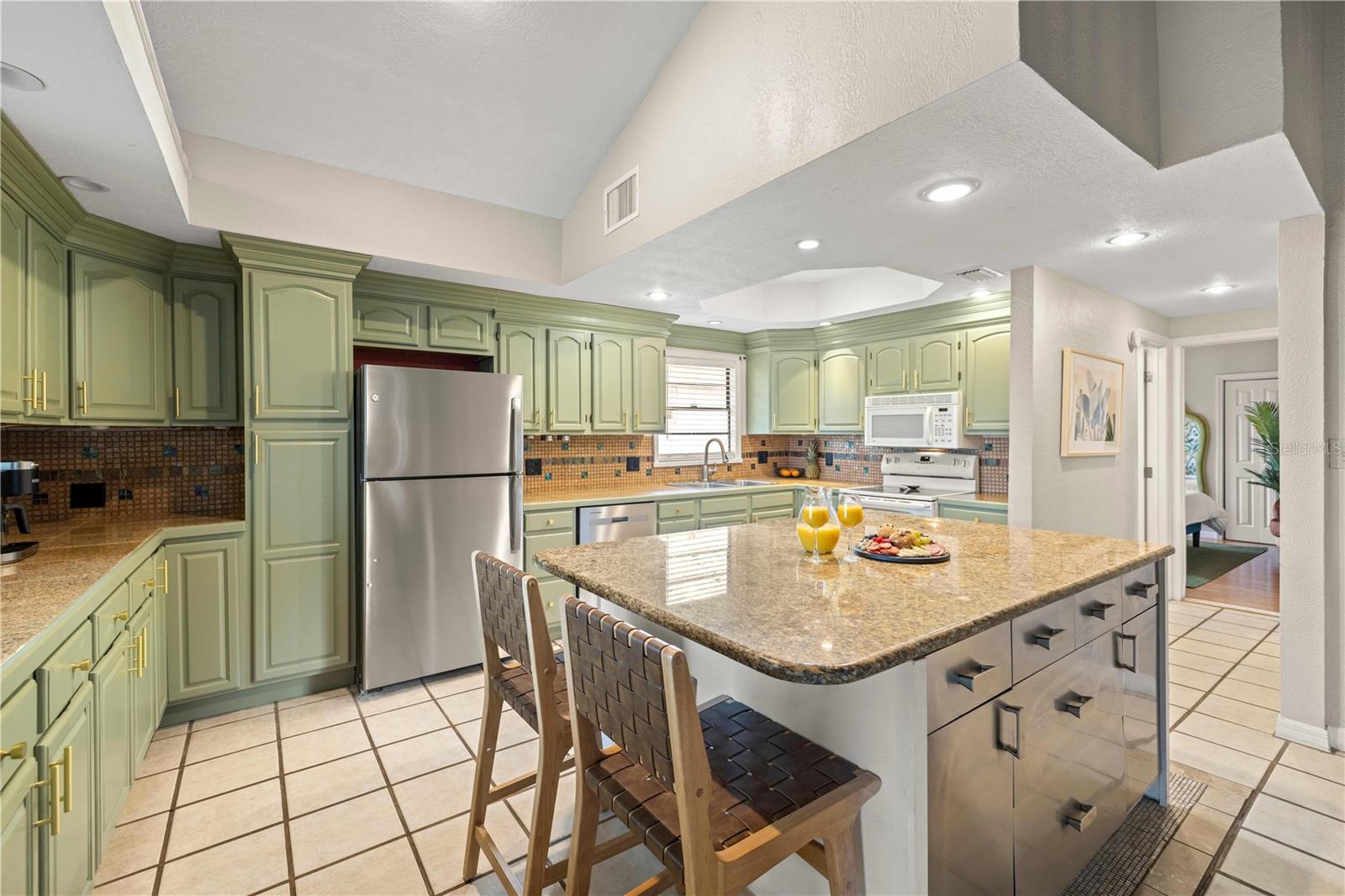 2302 Bay, Indian Rocks Beach, FL 33785