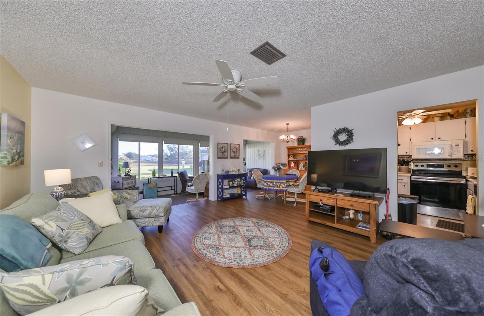 1901 Canterbury Unit 19, Sun City Center, FL 33573