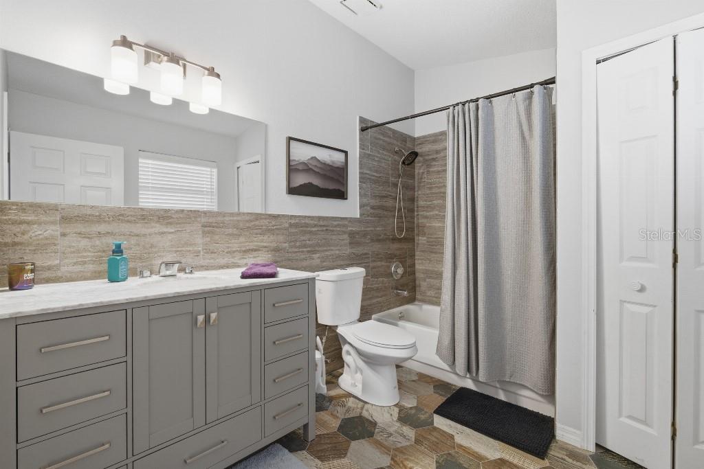 25130 Ensley, Sorrento, FL 32776