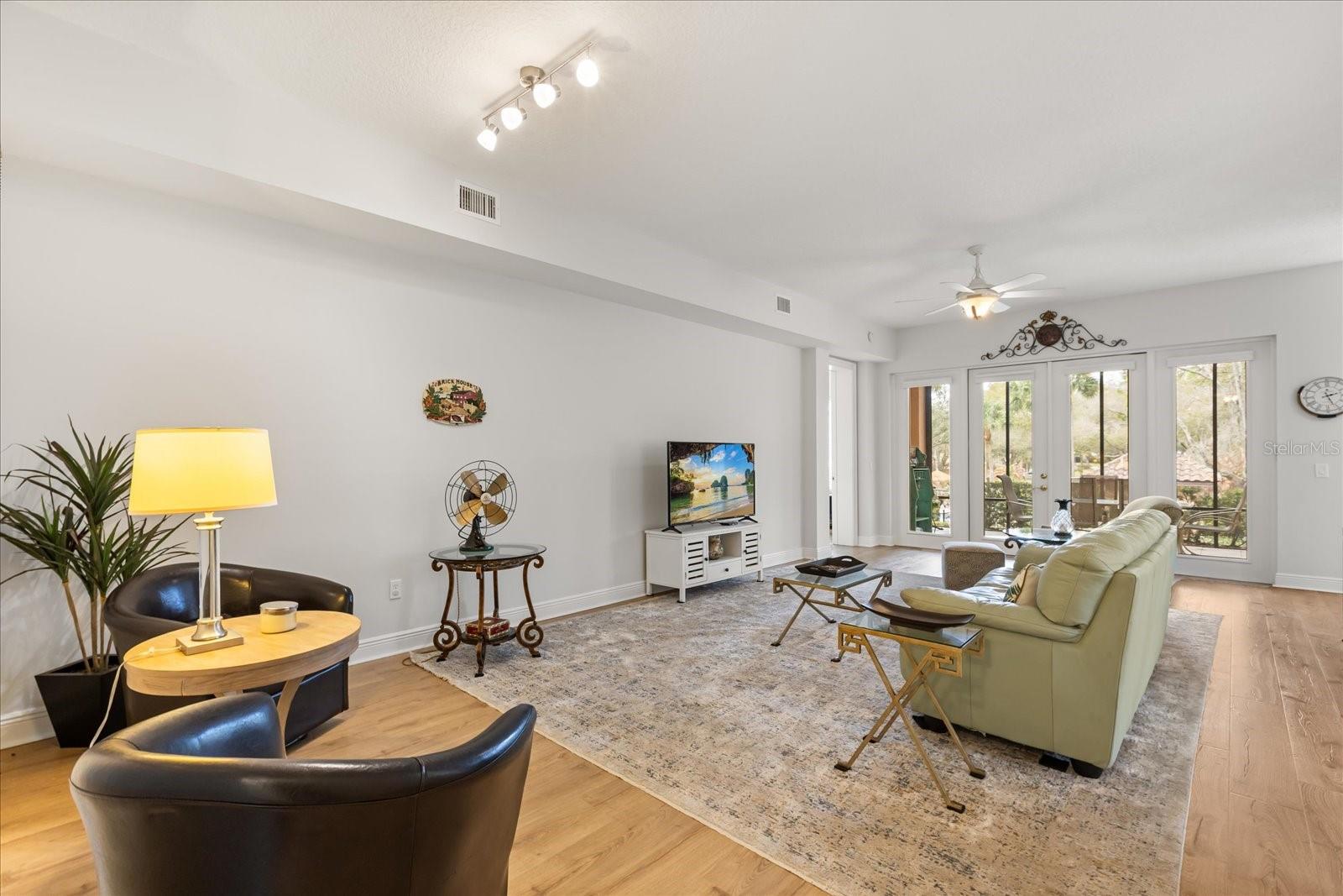 102 Camino Real Unit 102, Howey In the Hills, FL 34737