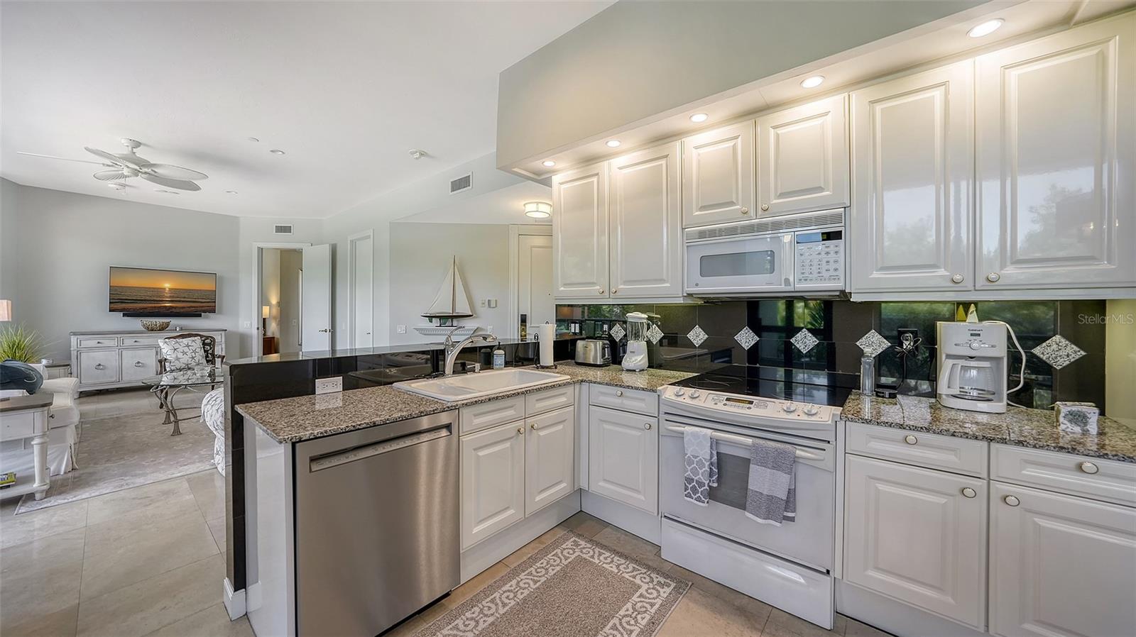 1241 Gulf of Mexico Unit 111, Longboat Key, FL 34228