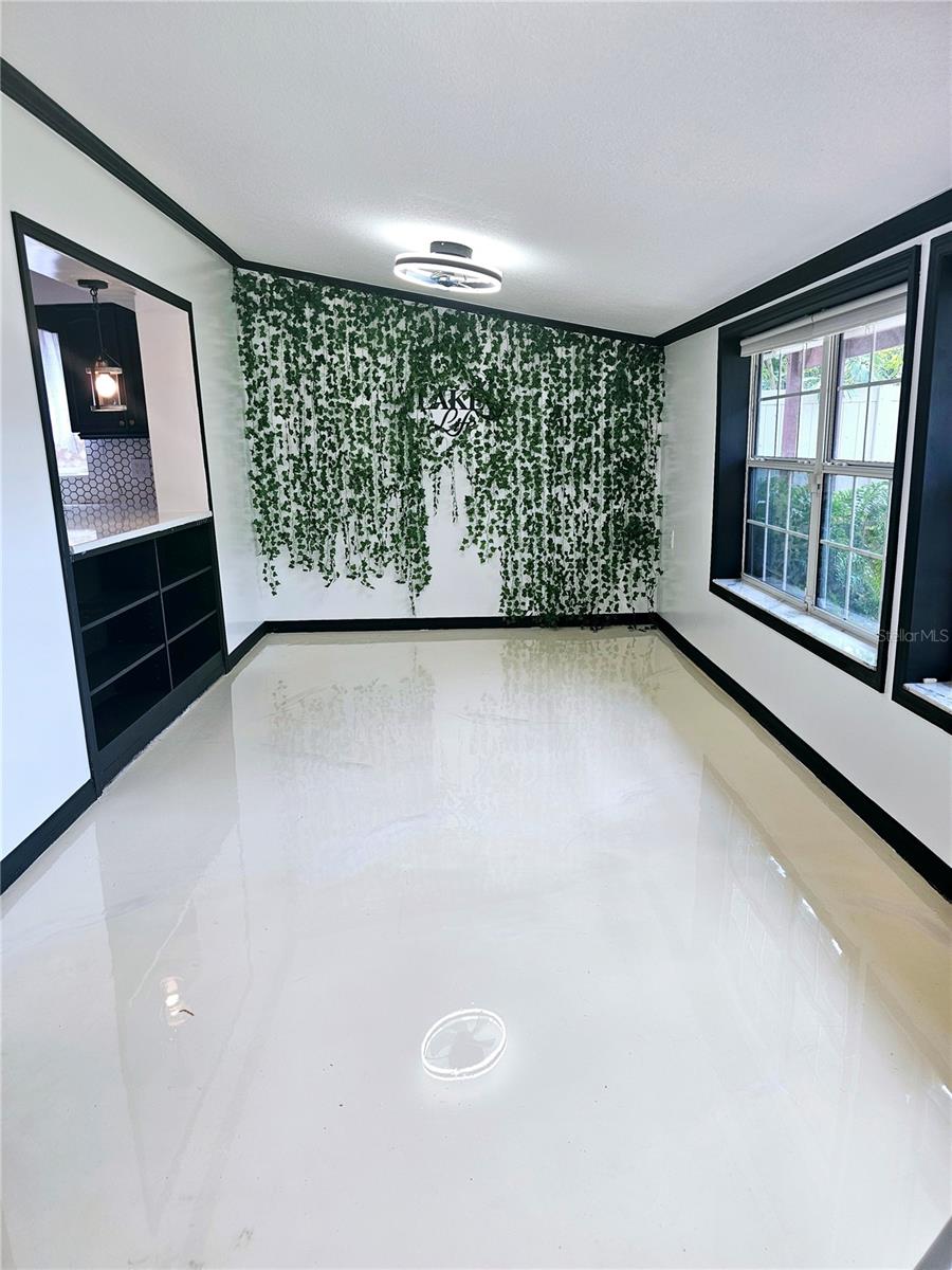 5564 63rd, St Petersburg, FL 33709