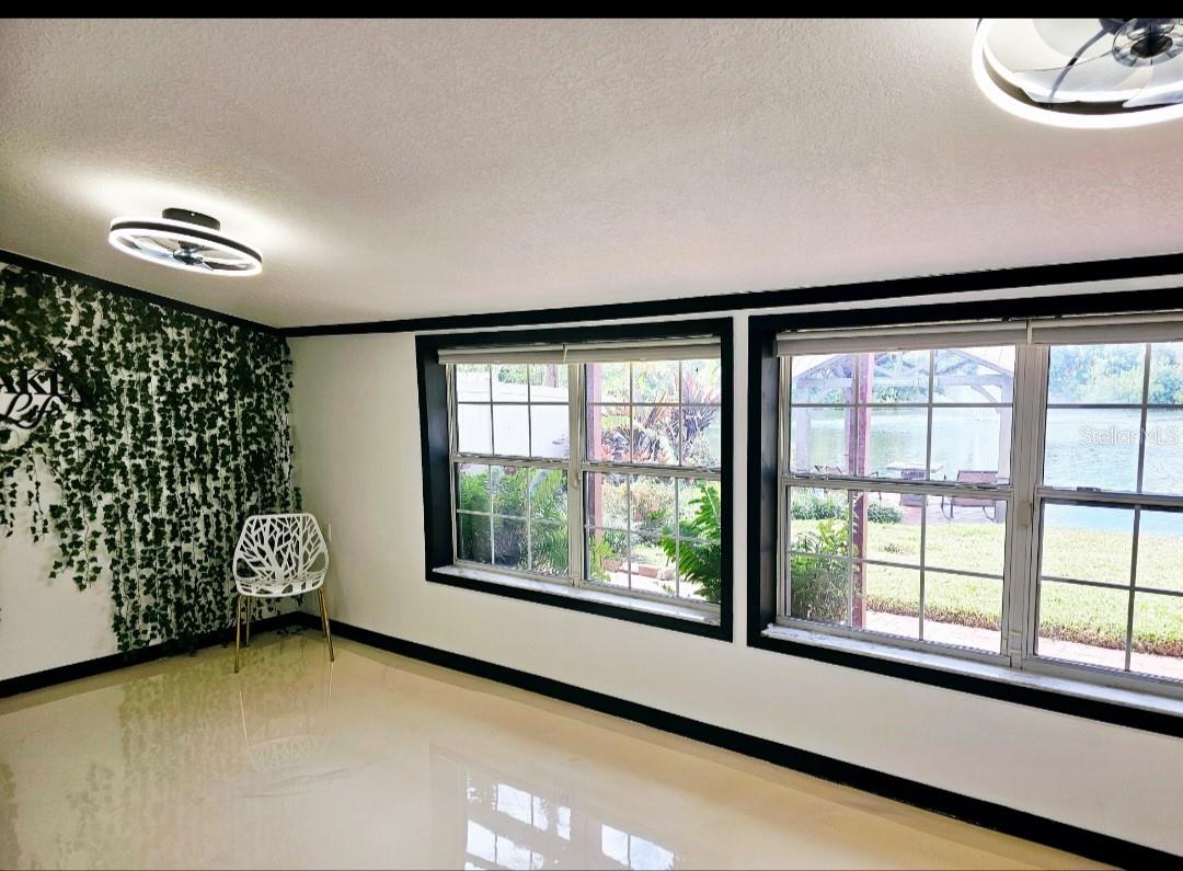 5564 63rd, St Petersburg, FL 33709