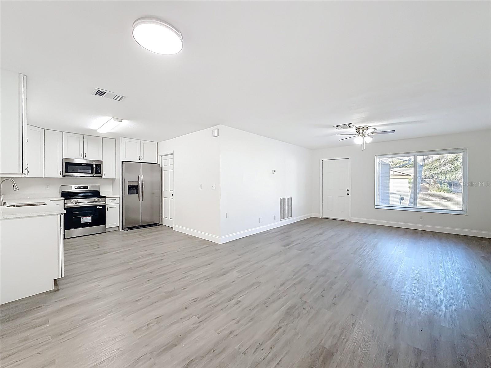 819 Helmsman, Palm Harbor, FL 34685