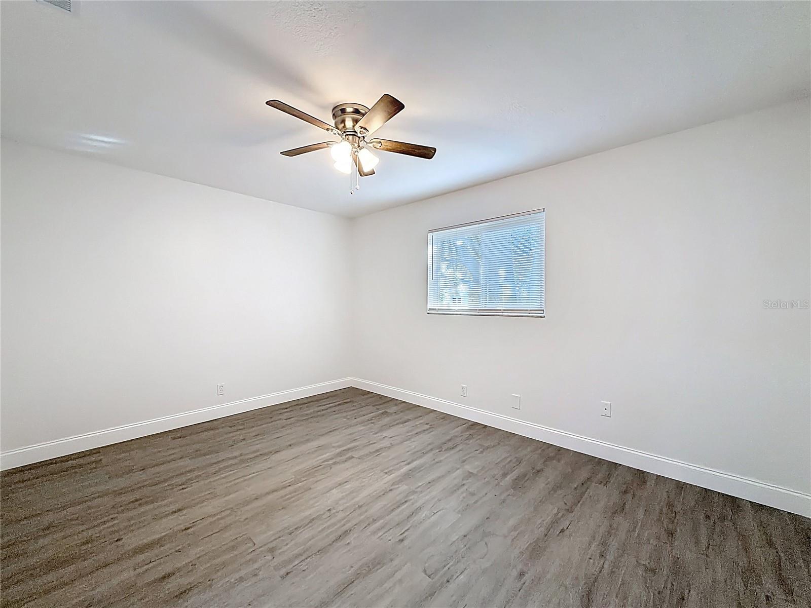 819 Helmsman, Palm Harbor, FL 34685