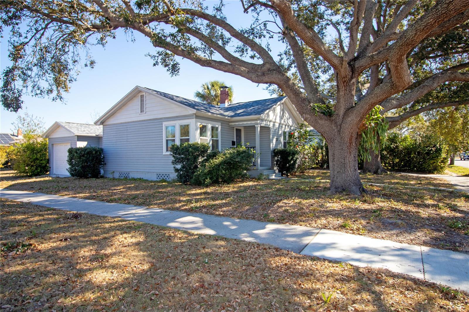 1547 35th, St Petersburg, FL 33704