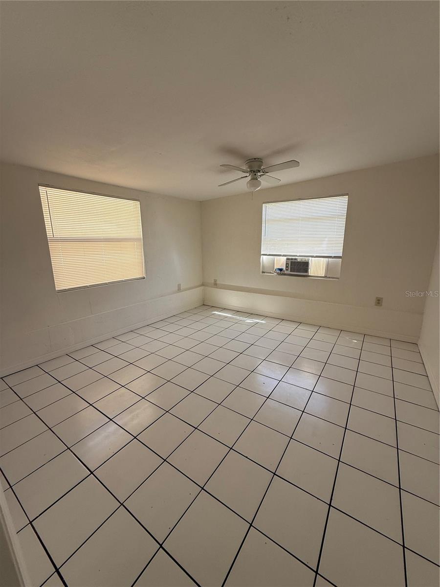 4737 56th, St Petersburg, FL 33714