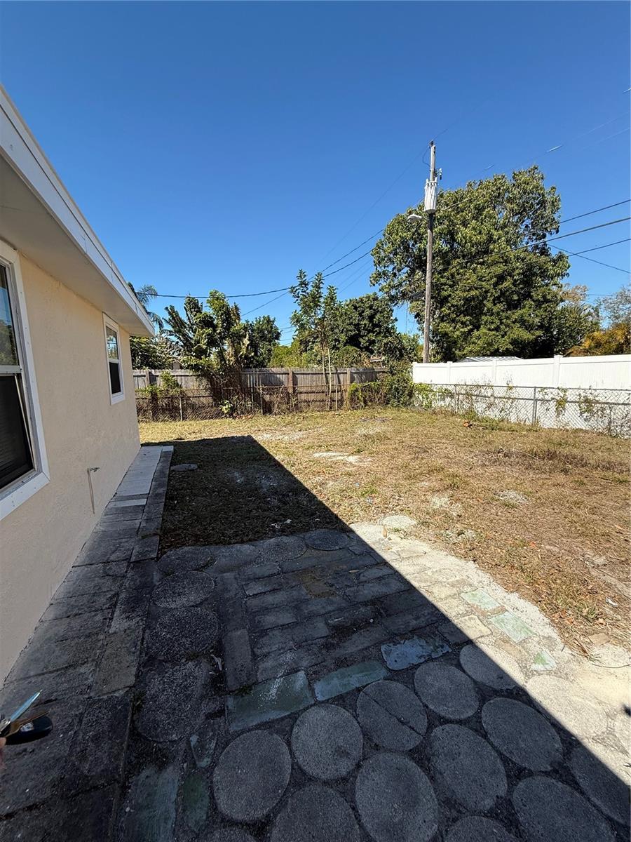 4737 56th, St Petersburg, FL 33714