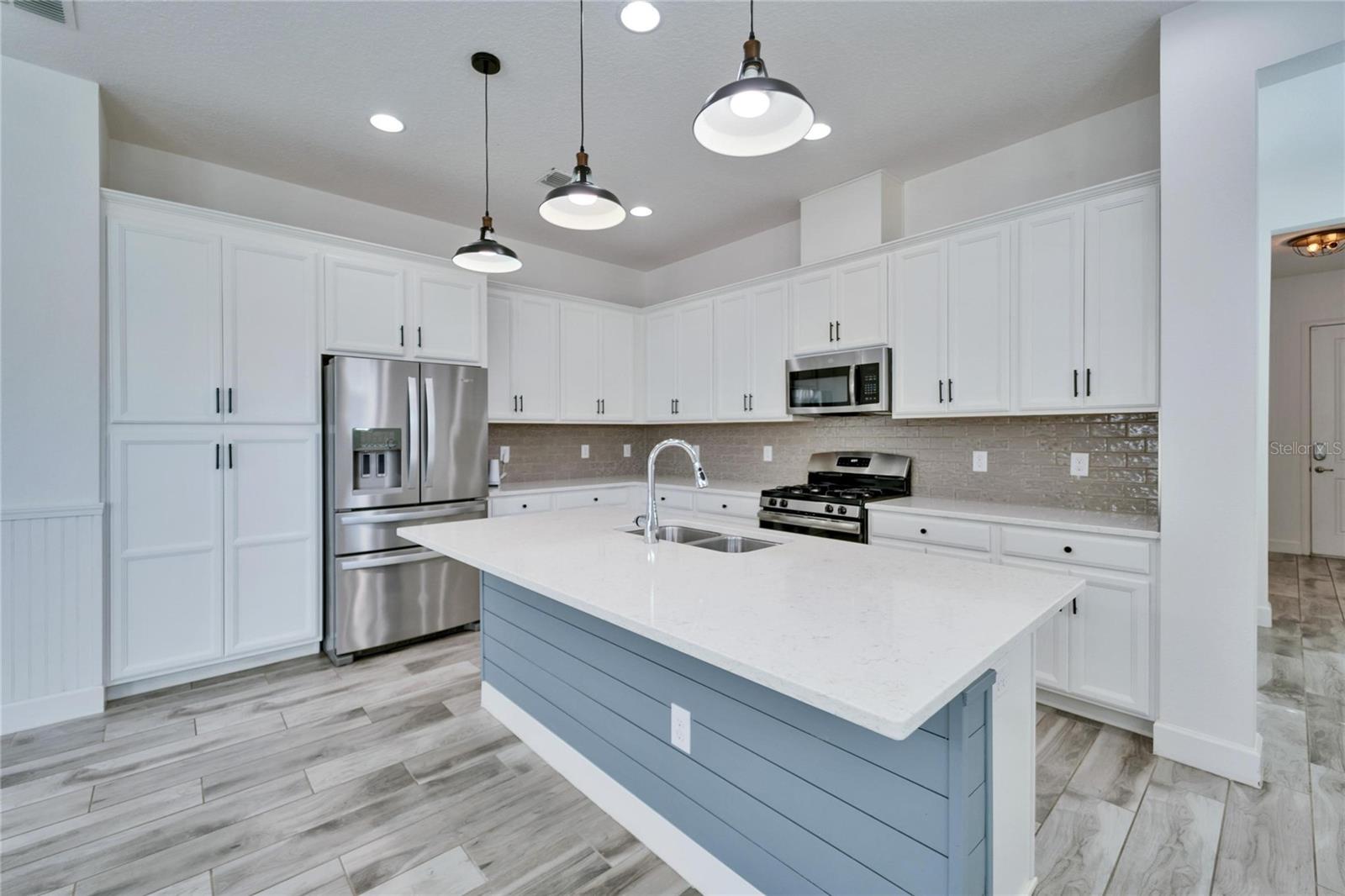 729 Winterside, Apollo Beach, FL 33572