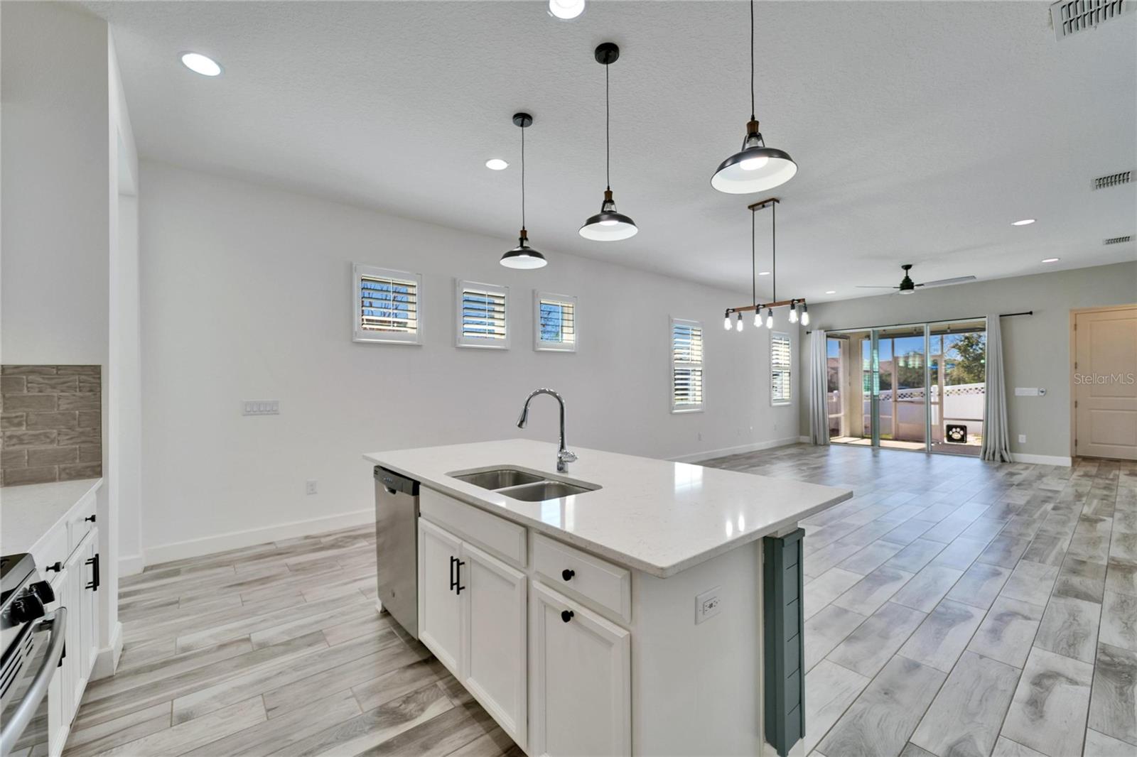 729 Winterside, Apollo Beach, FL 33572