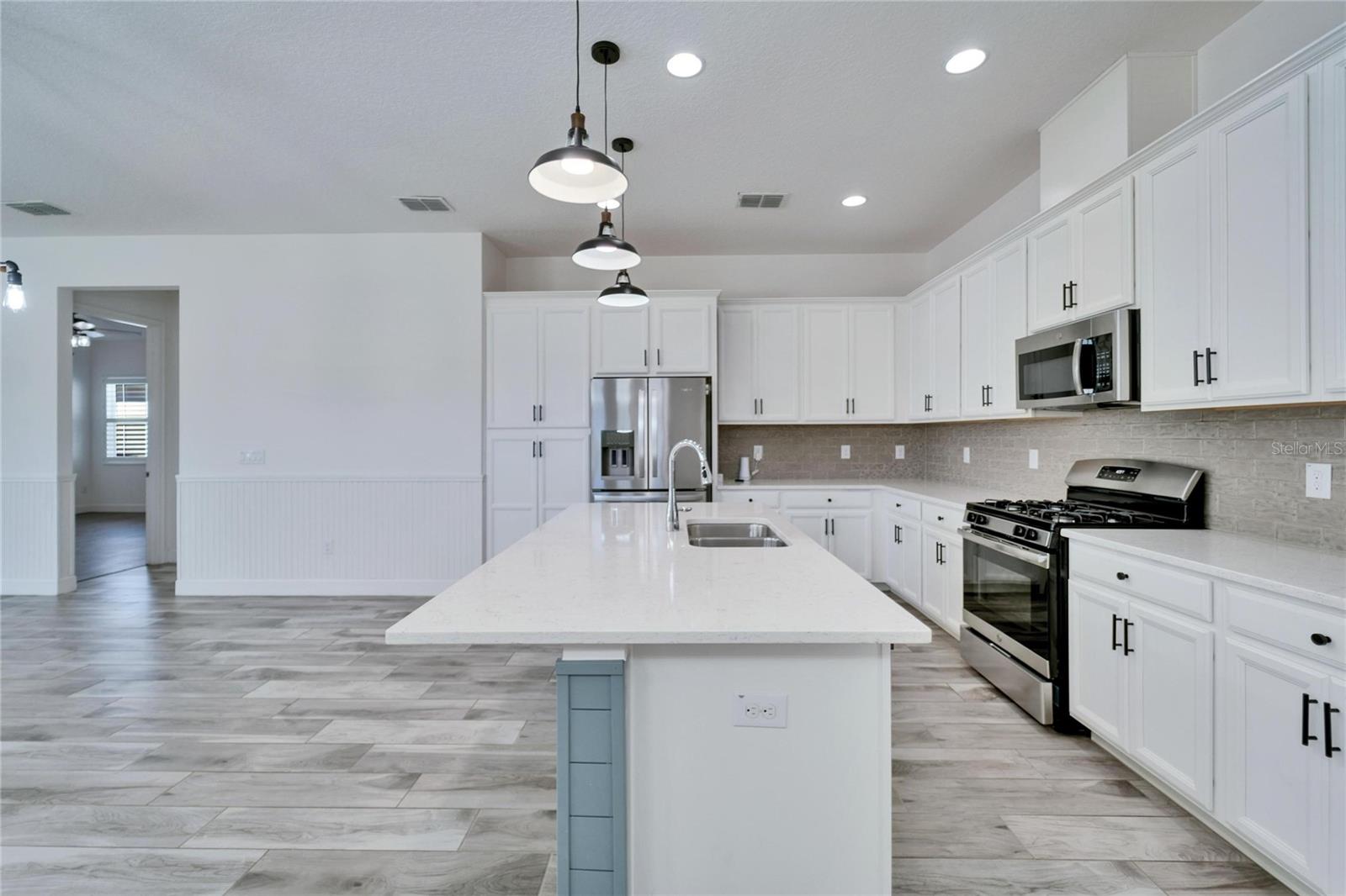 729 Winterside, Apollo Beach, FL 33572