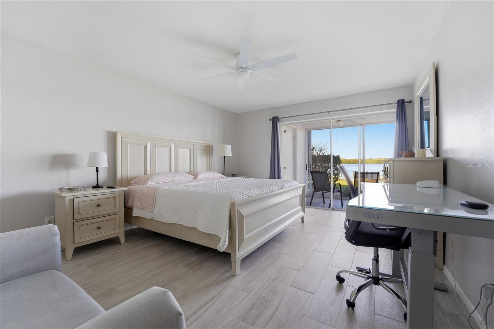 4440 Exeter Unit 106, Longboat Key, FL 34228