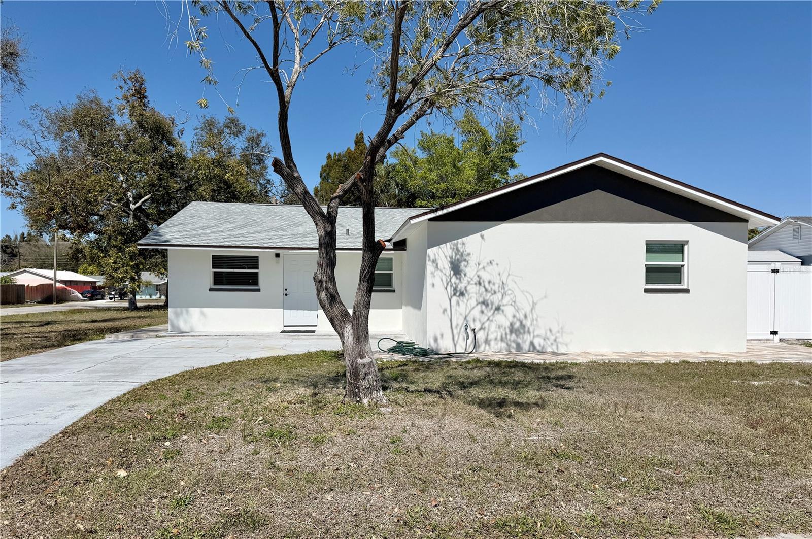 715 65th Avenue, Bradenton, FL 34207