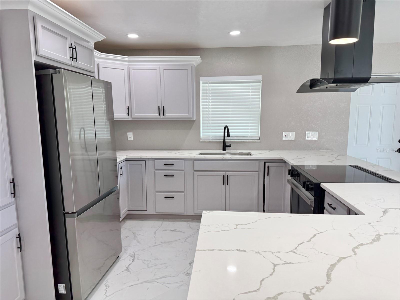 715 65th Avenue, Bradenton, FL 34207