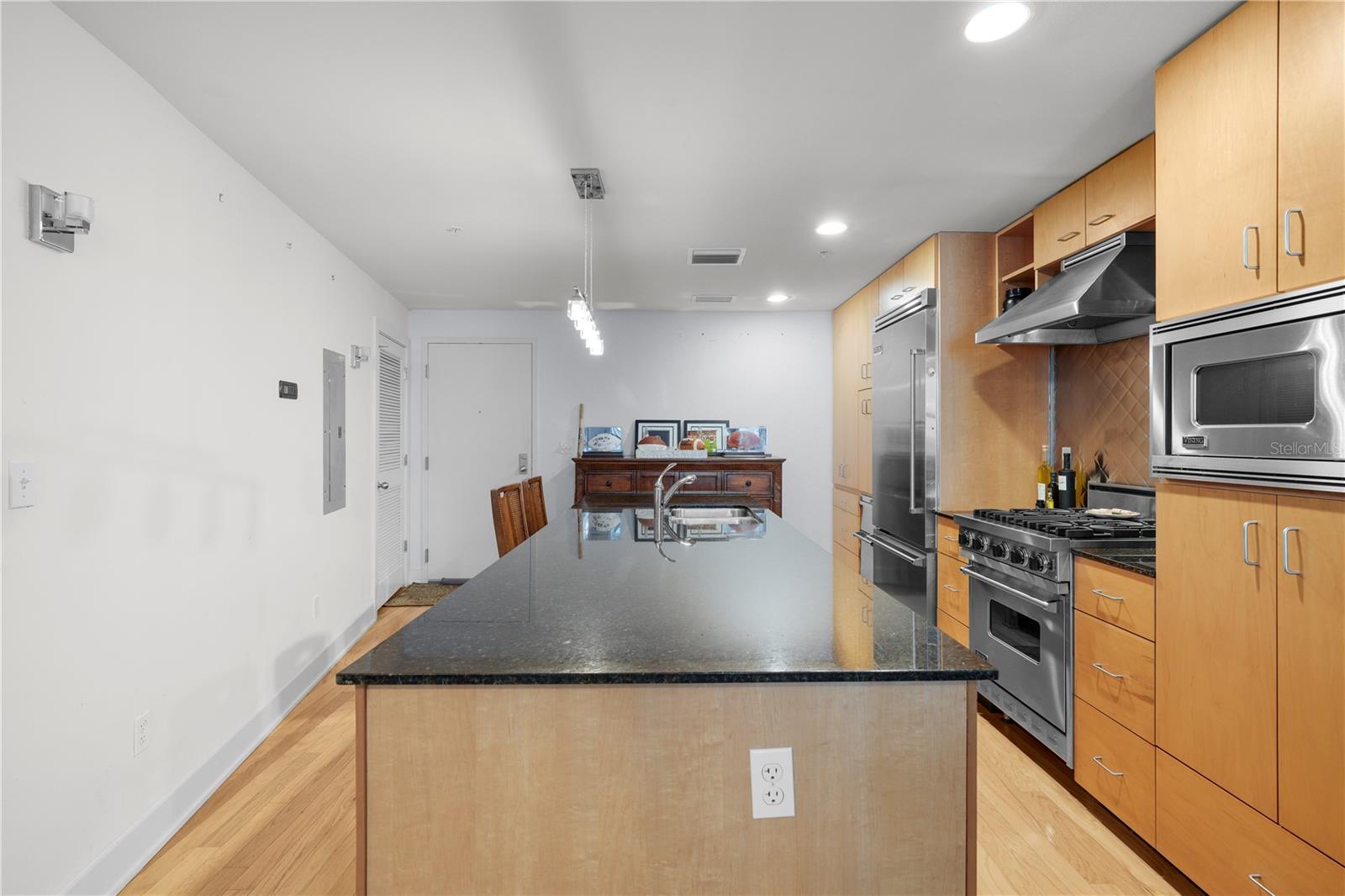 1120 Kennedy Unit 827, Tampa, FL 33602