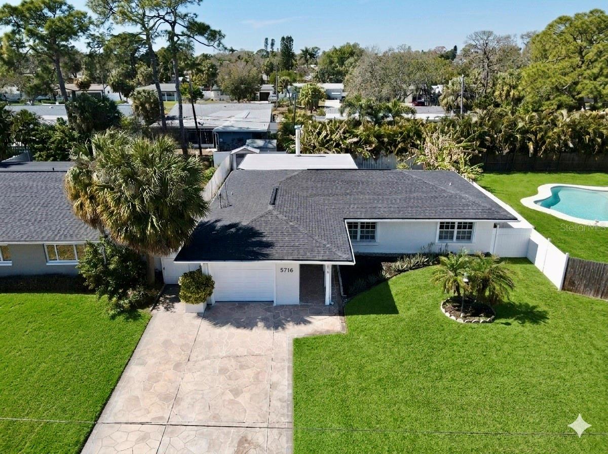 4518 Helena, St Petersburg, FL 33703