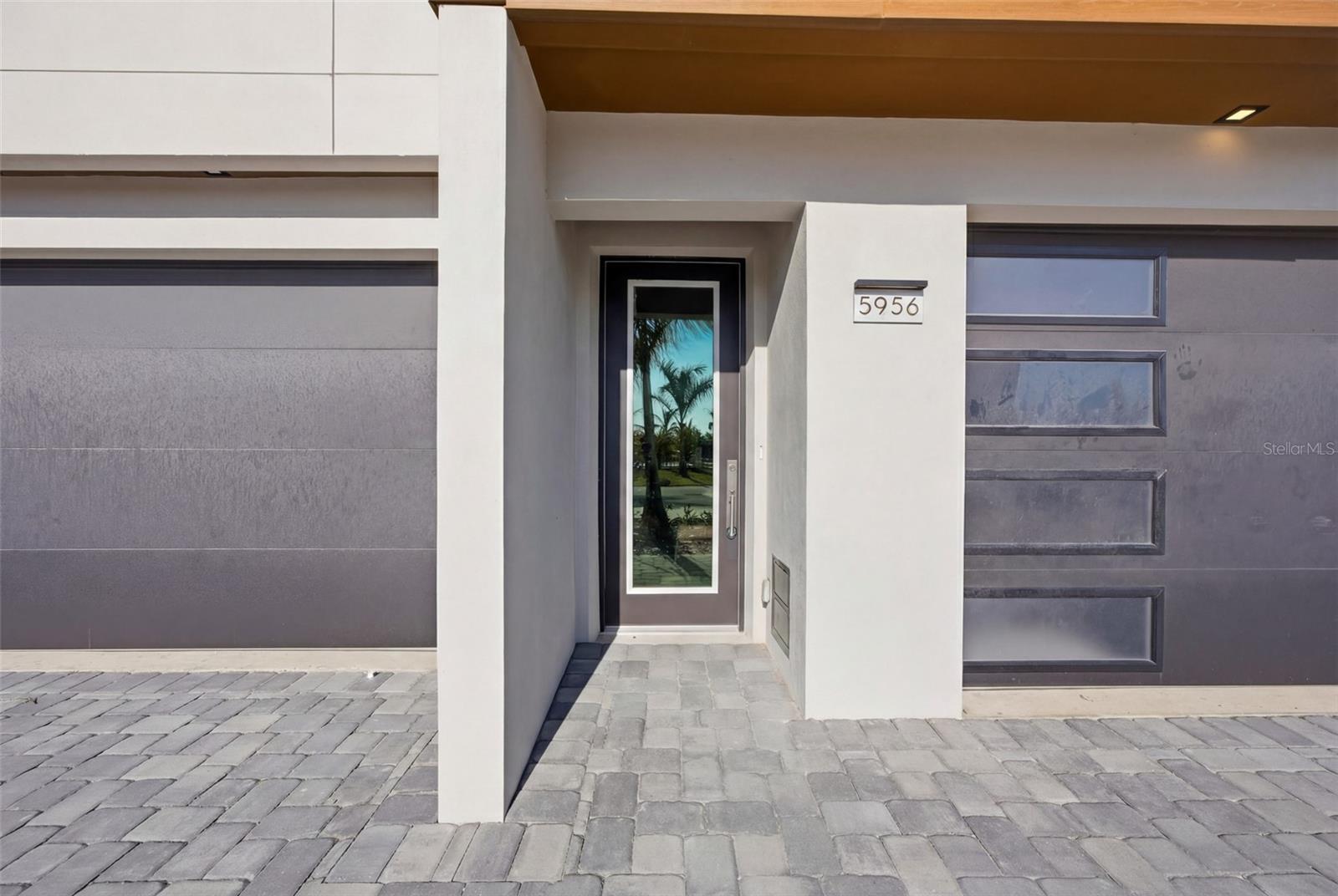 5956 Aqua Reserve, New Port Richey, FL 34652