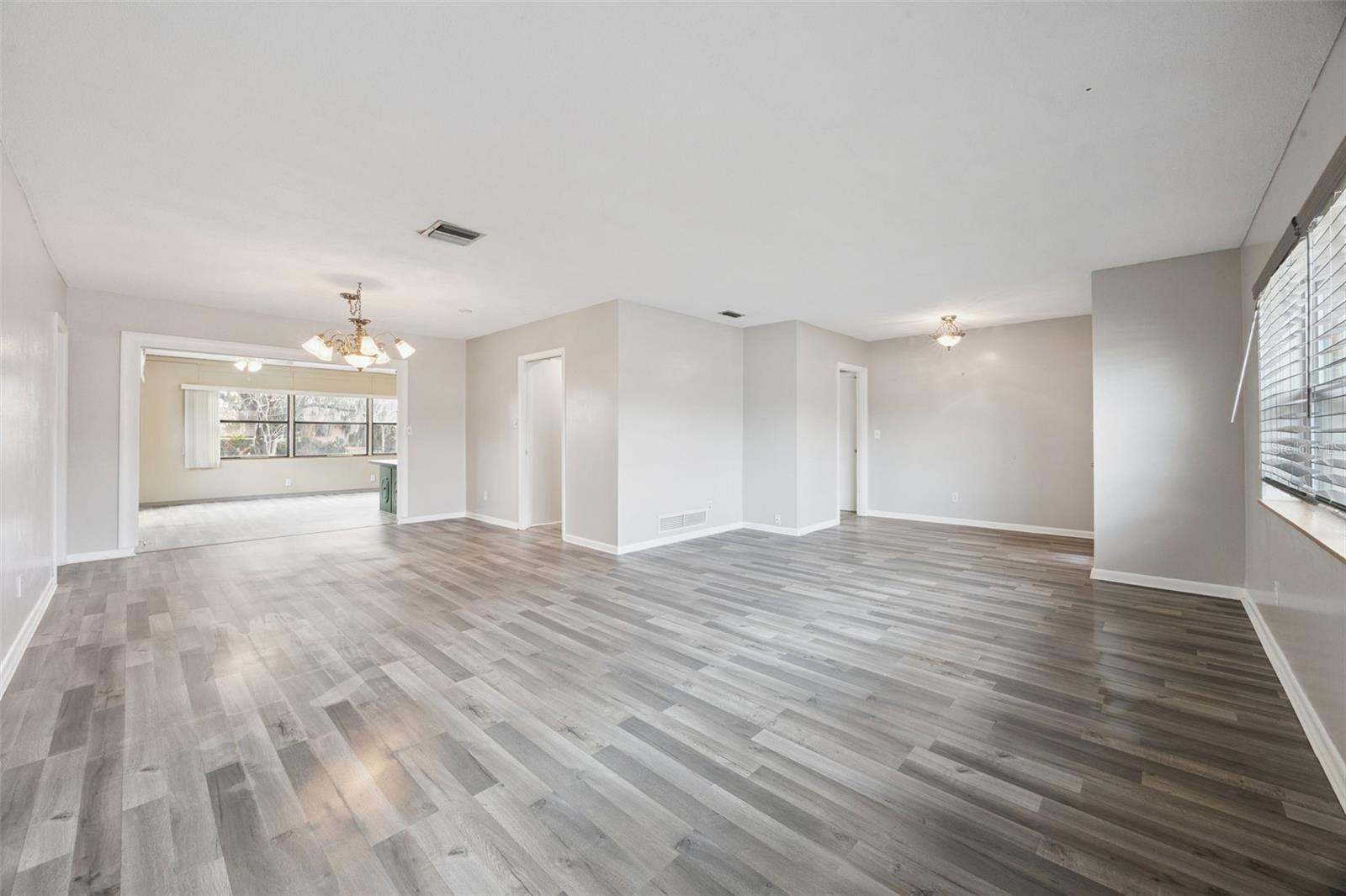 2504 Lauderdale, Orlando, FL 32805