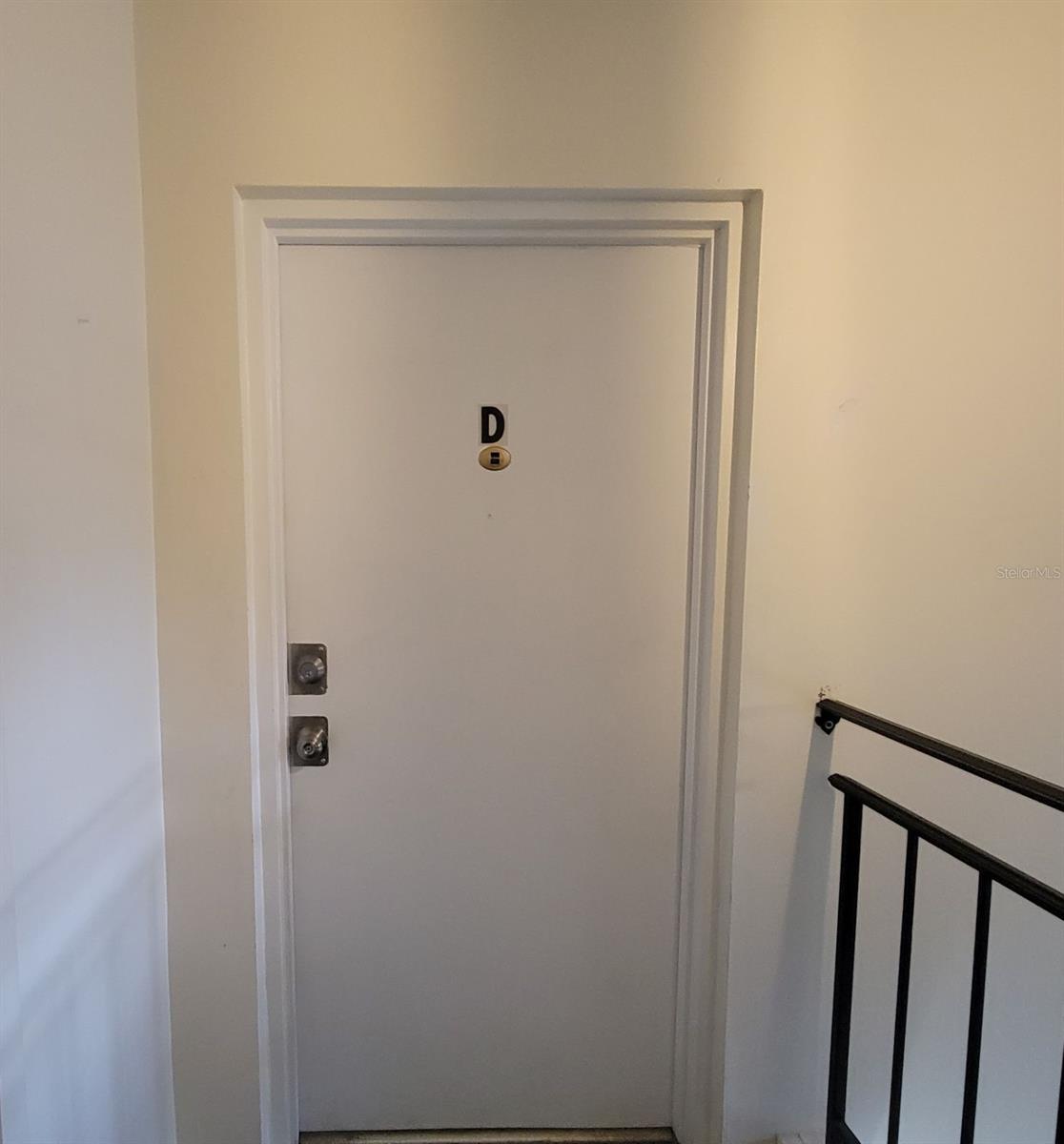 1143 85th Unit D, St Petersburg, FL 33702