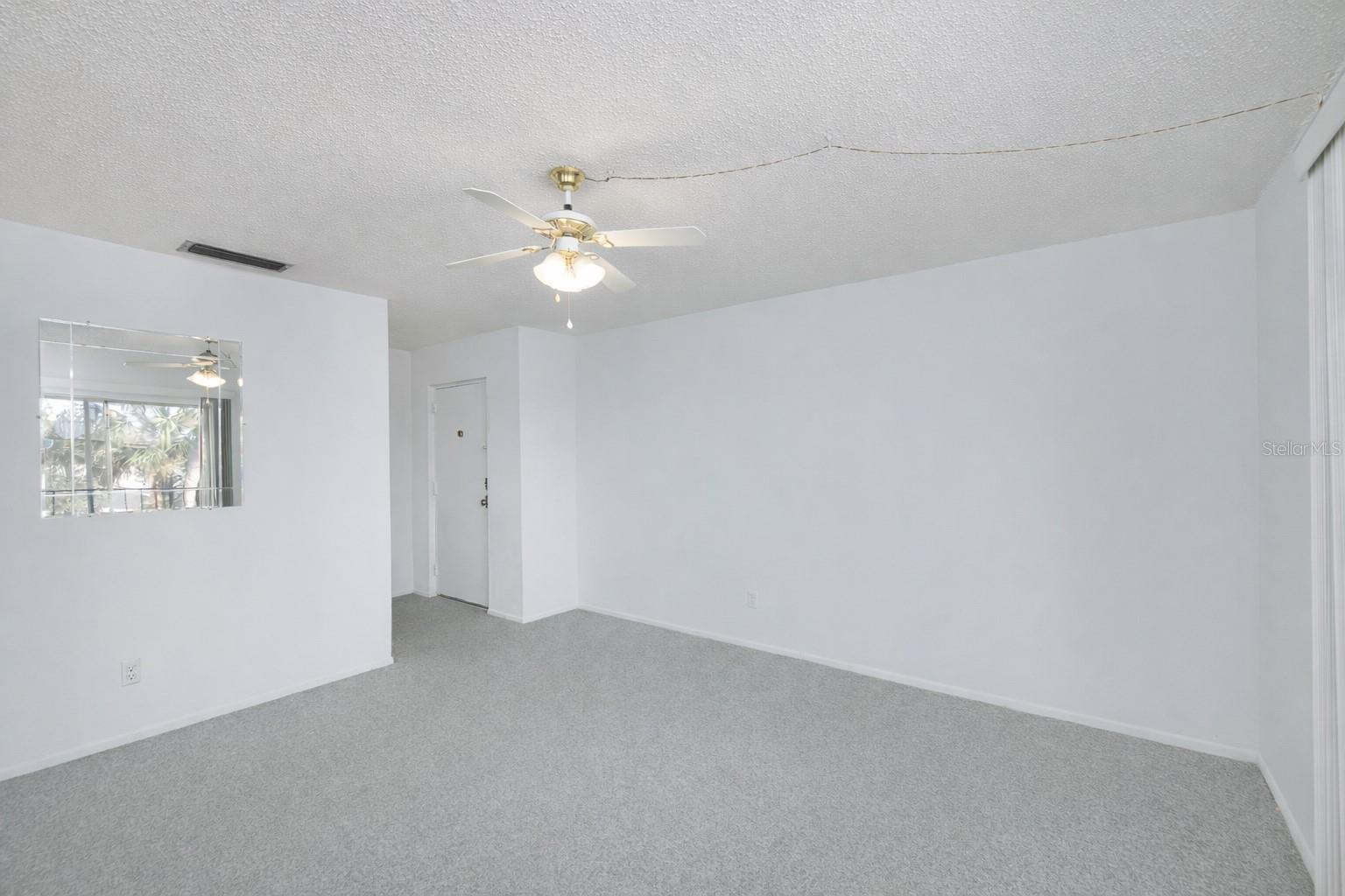 1143 85th Unit D, St Petersburg, FL 33702