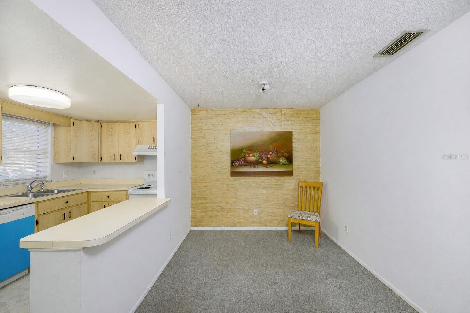 1143 85th Unit D, St Petersburg, FL 33702