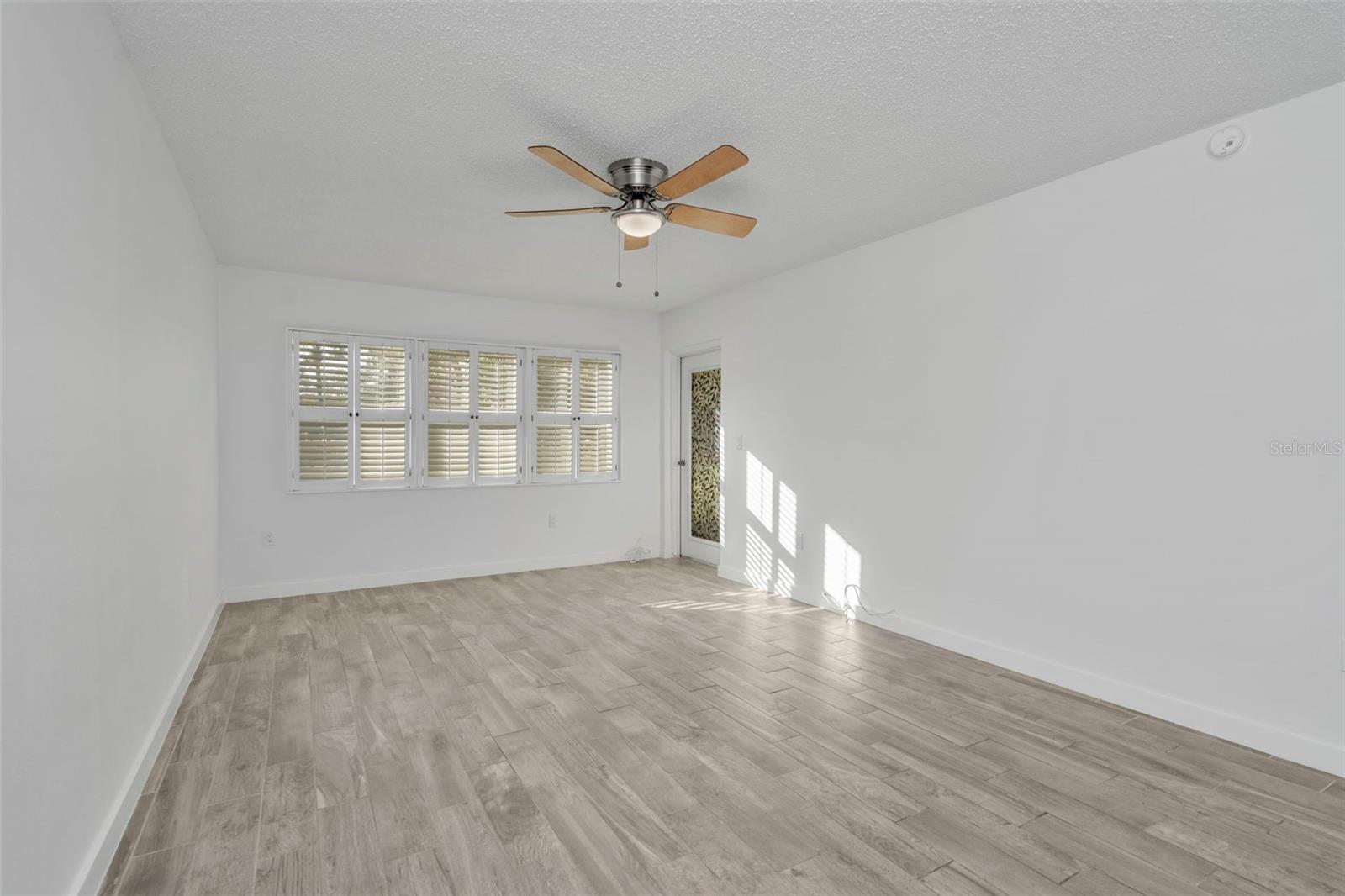 4805 Alt 19 Unit 311, Palm Harbor, FL 34683