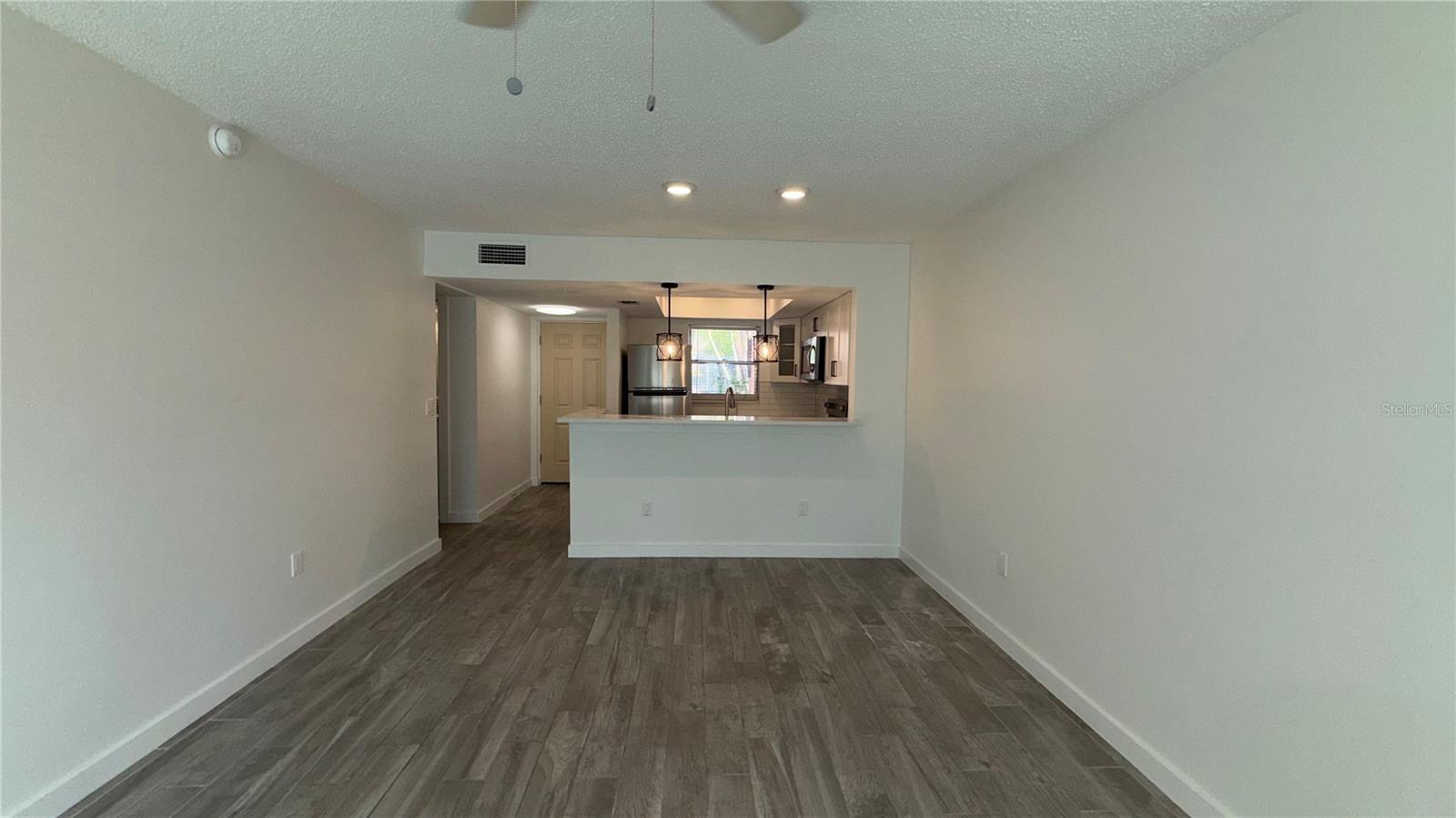 4805 Alt 19 Unit 311, Palm Harbor, FL 34683